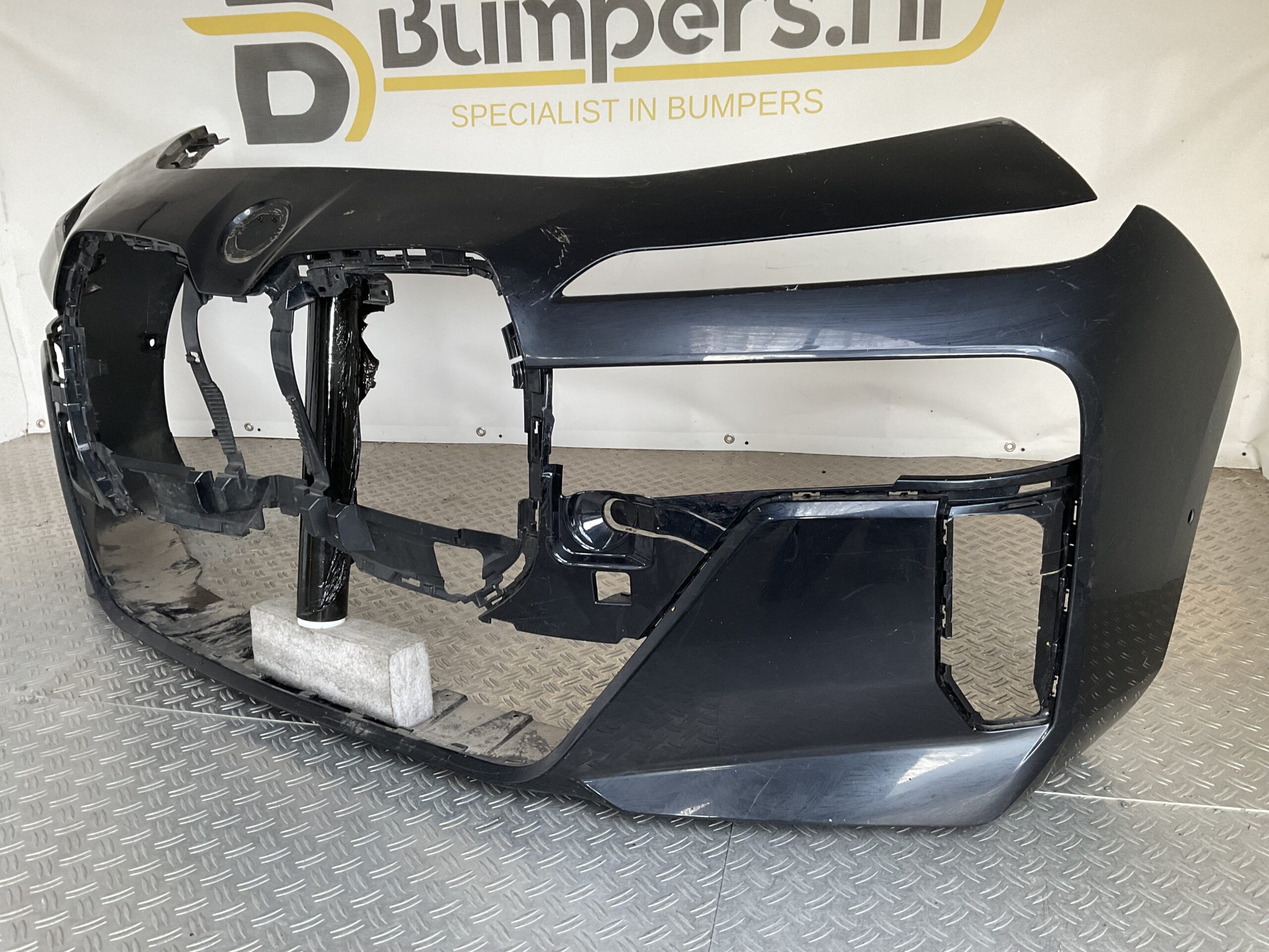 Bumper BMW 7 Serie i7 G70 M Pakket 22-25 51118081544 Voorbumper K5-17396z
