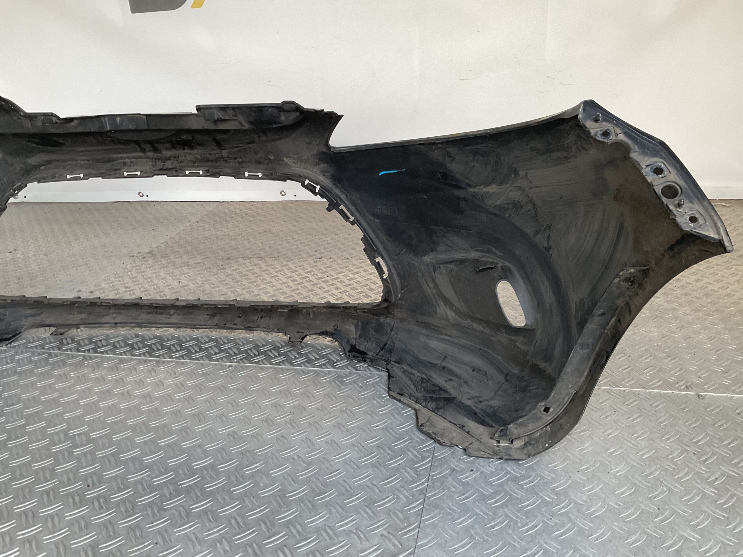 Bumper Ford Fiesta MK7 2008-2012 8A61-17K819 Voorbumper D3-17397z