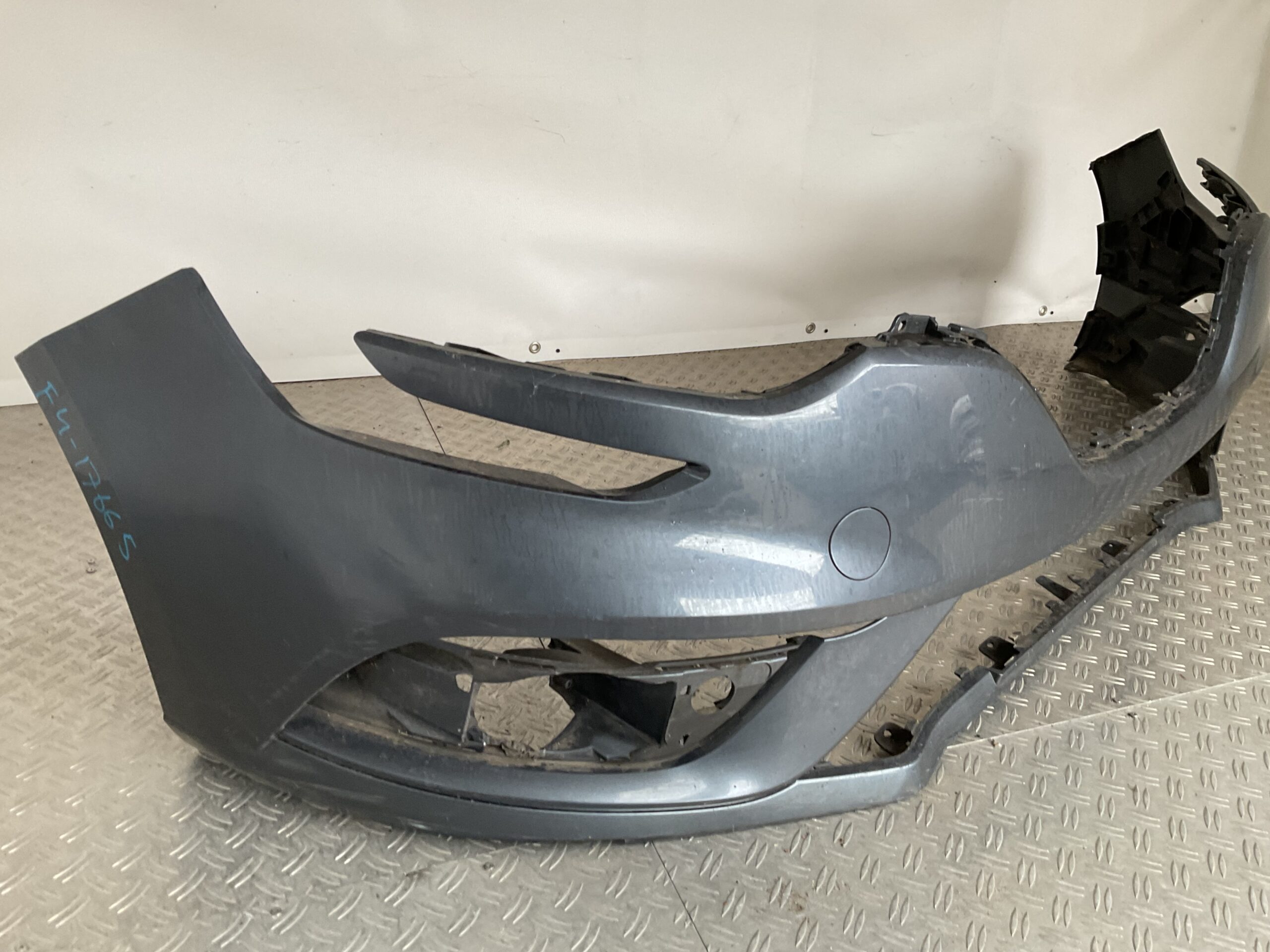 Bumper Renault Megane 4 16-21 620225094R Voorbumper F4-17665z