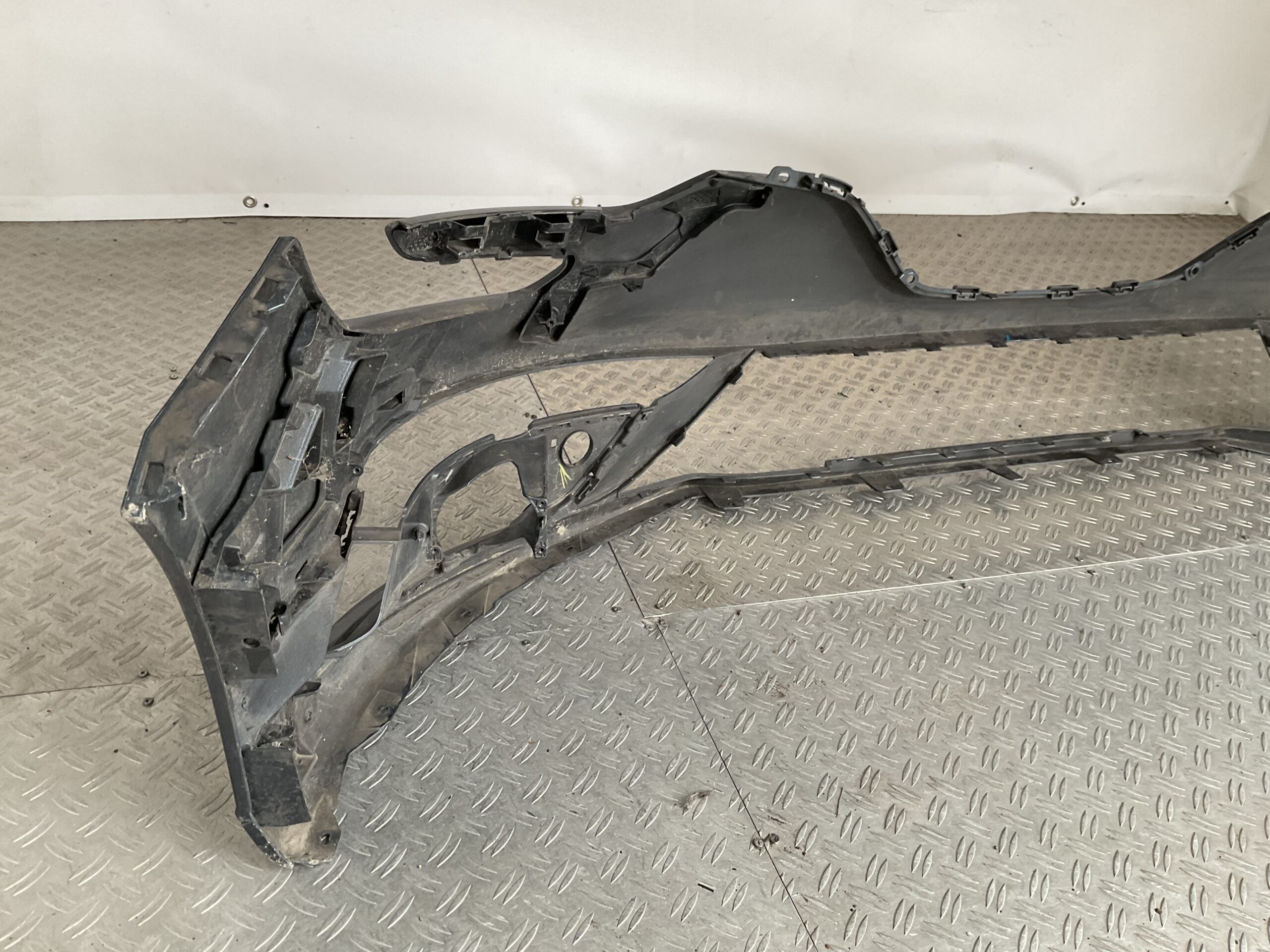 Bumper Renault Megane 4 16-21 620225094R Voorbumper F4-17665z