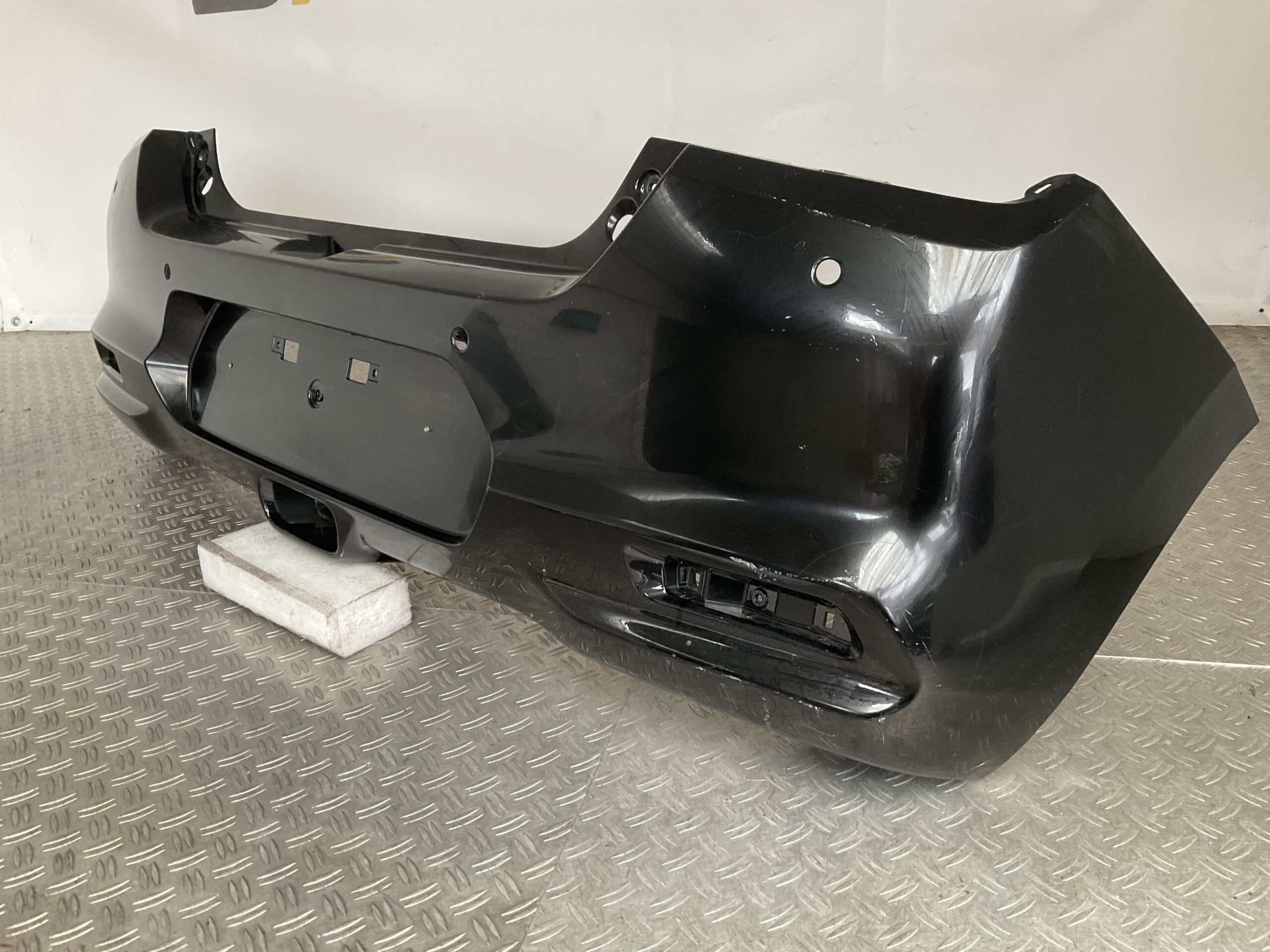 Bumper Suzuki Swift Hybrid 24- 71811-70T Achterbumper F5-16729z