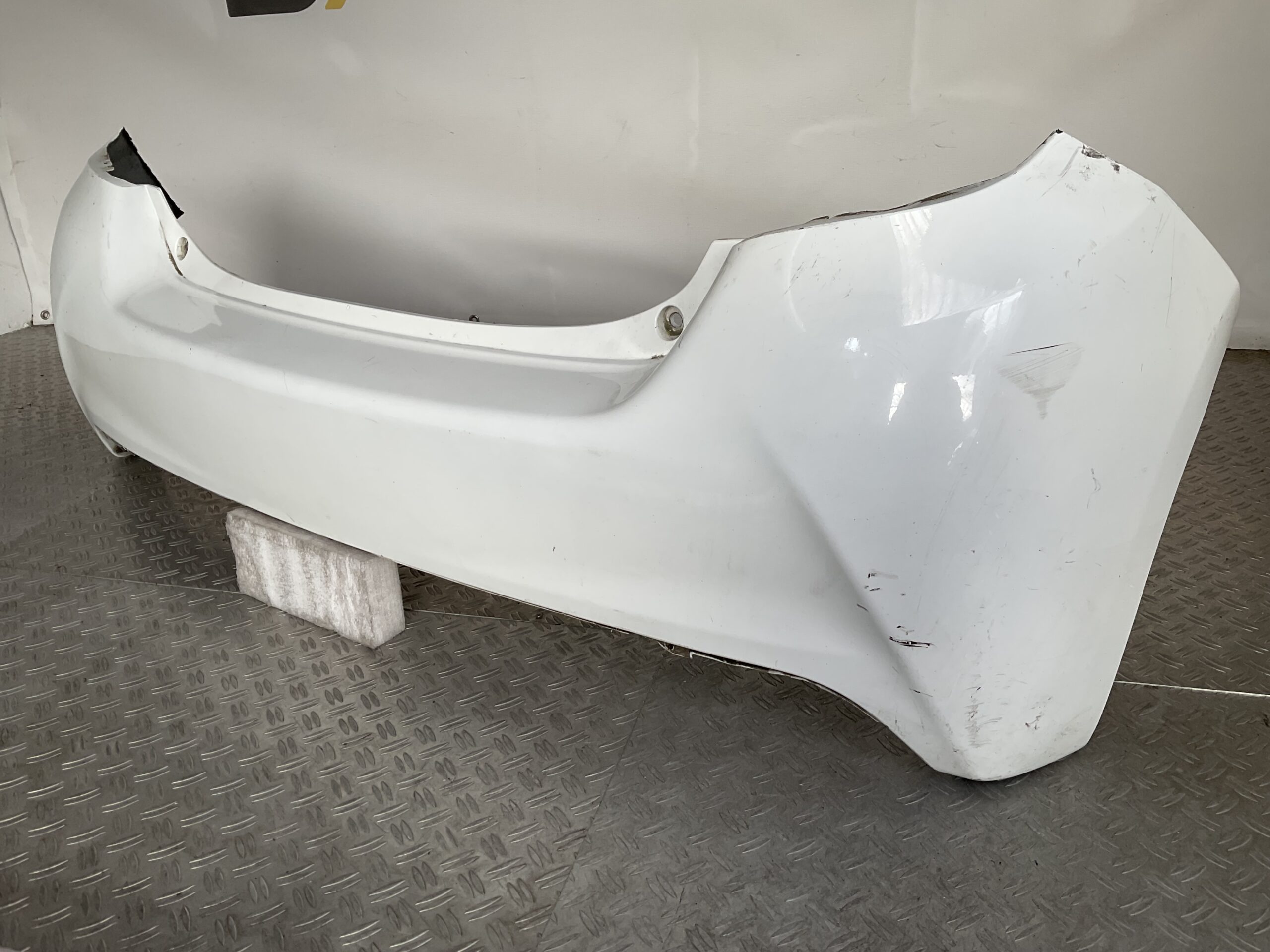 Bumper Toyota Yaris 14-17 52159-0D520 Achterbumper F4-16785z