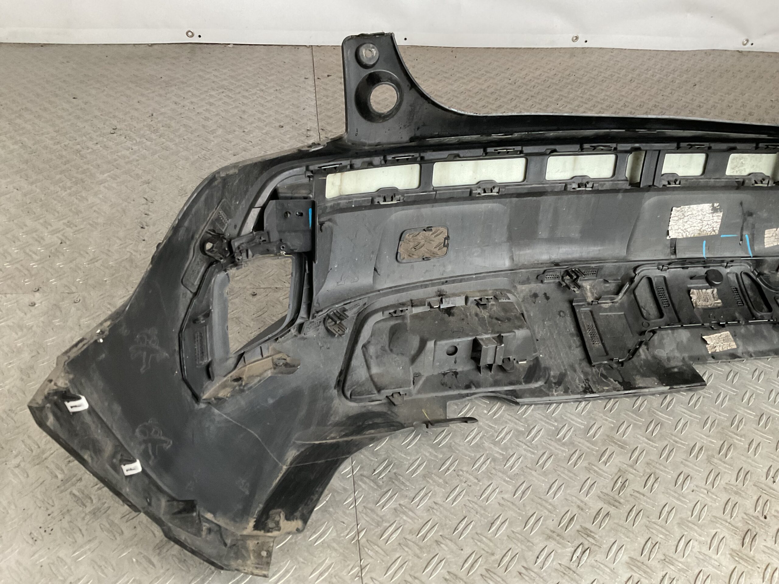 Bumper Peugeot 3008 16-21 9811865077 Achterbumper F4-16872z