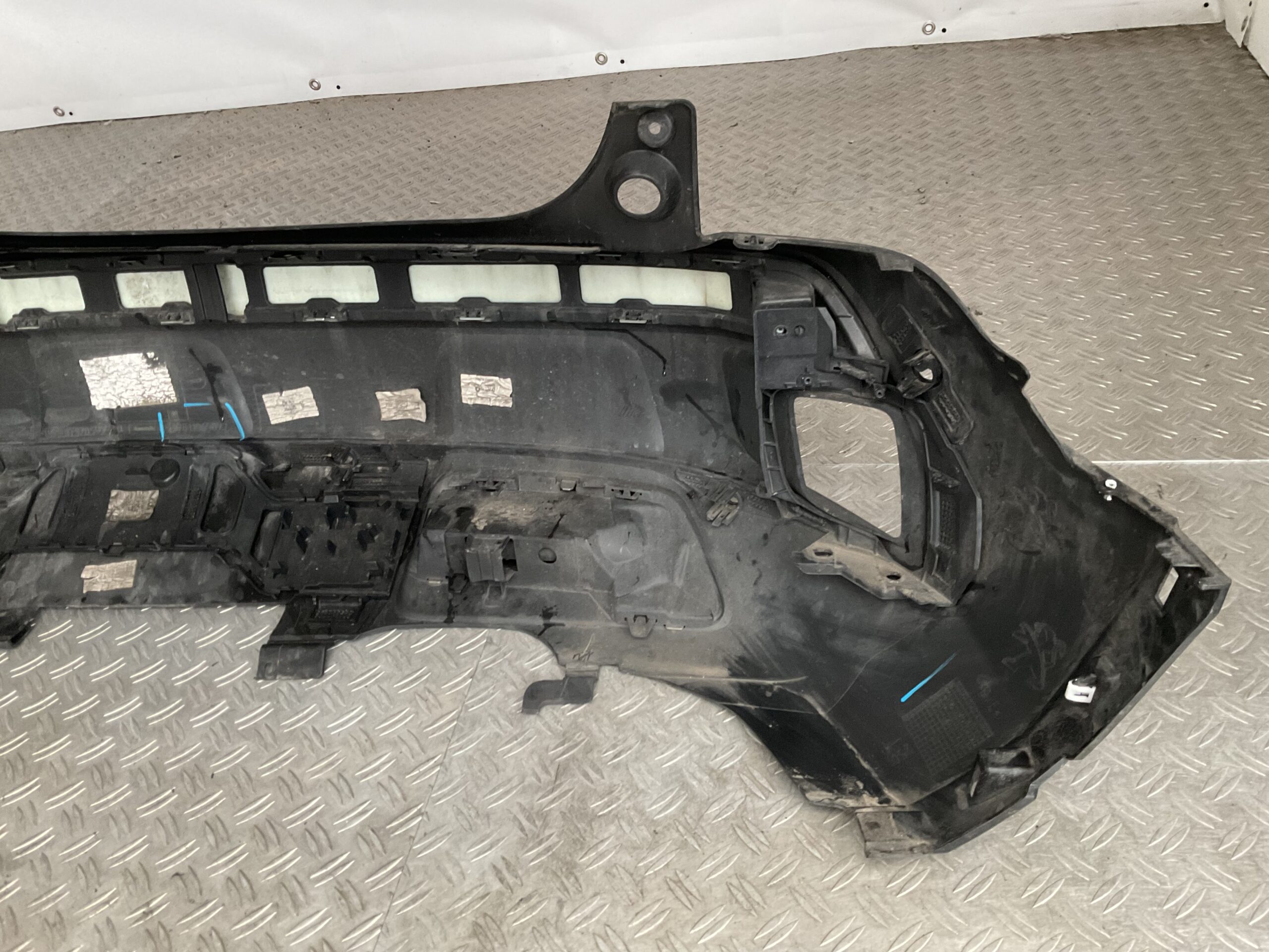 Bumper Peugeot 3008 16-21 9811865077 Achterbumper F4-16872z