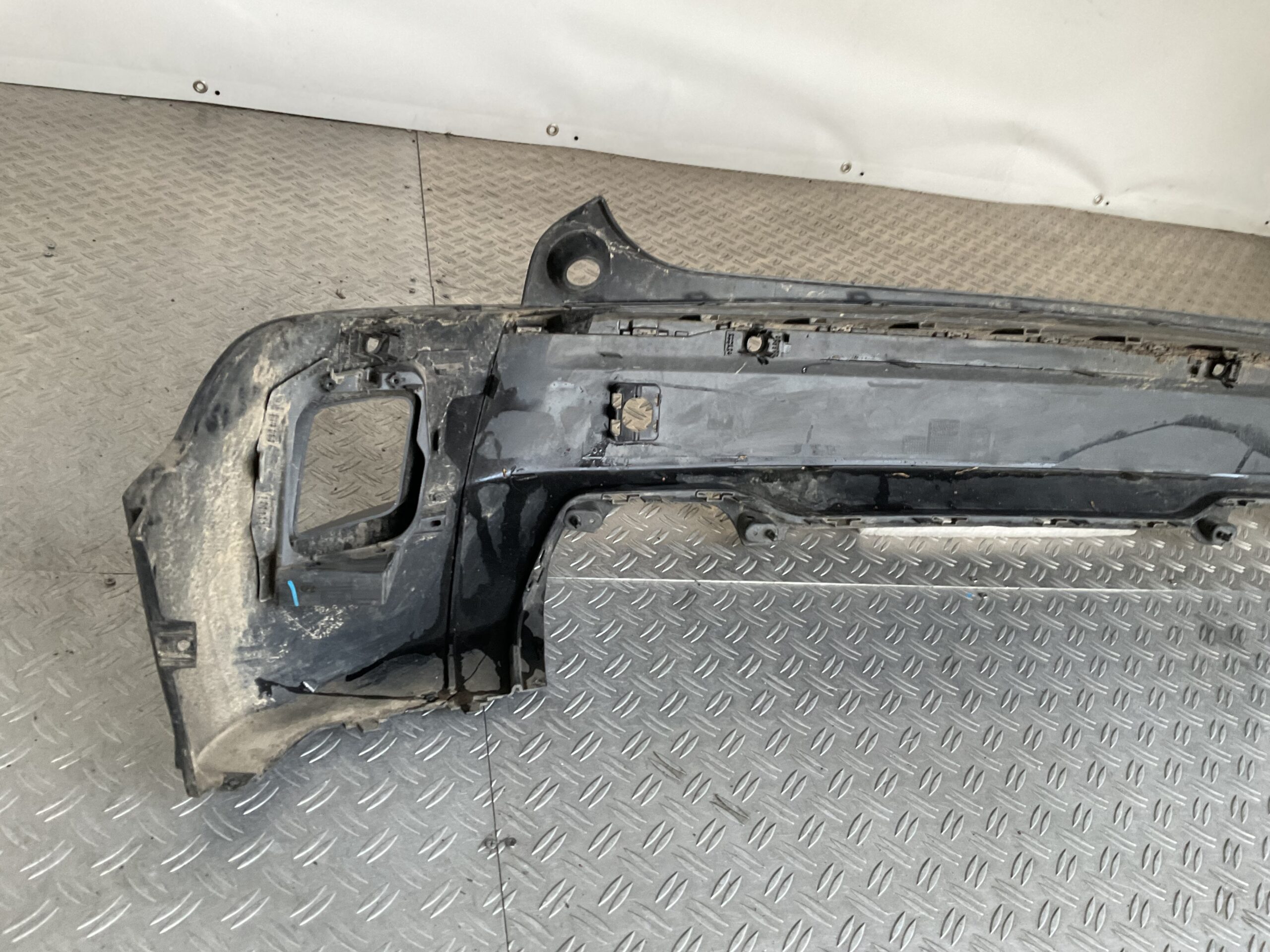 Bumper Peugeot 2008 19-23 9825947280 Achterbumper F3-17812z