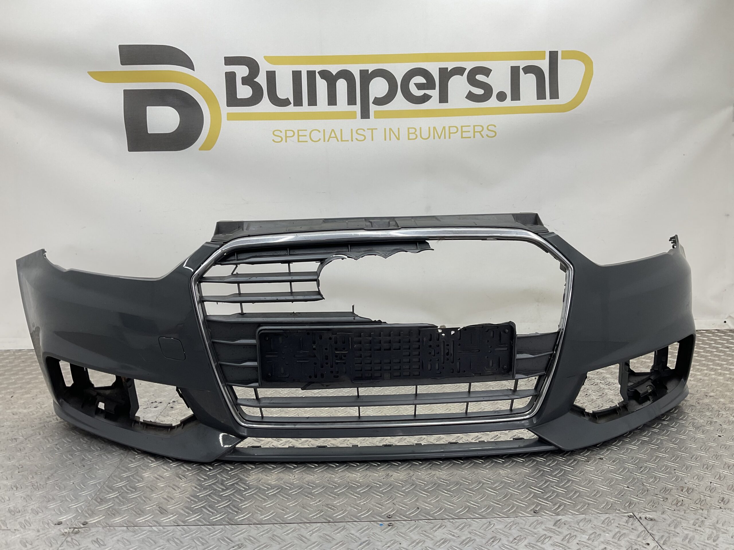 Bumper Audi A1 8xA Facelift 15-19 8XA807437 Voorbumper H3-17869z