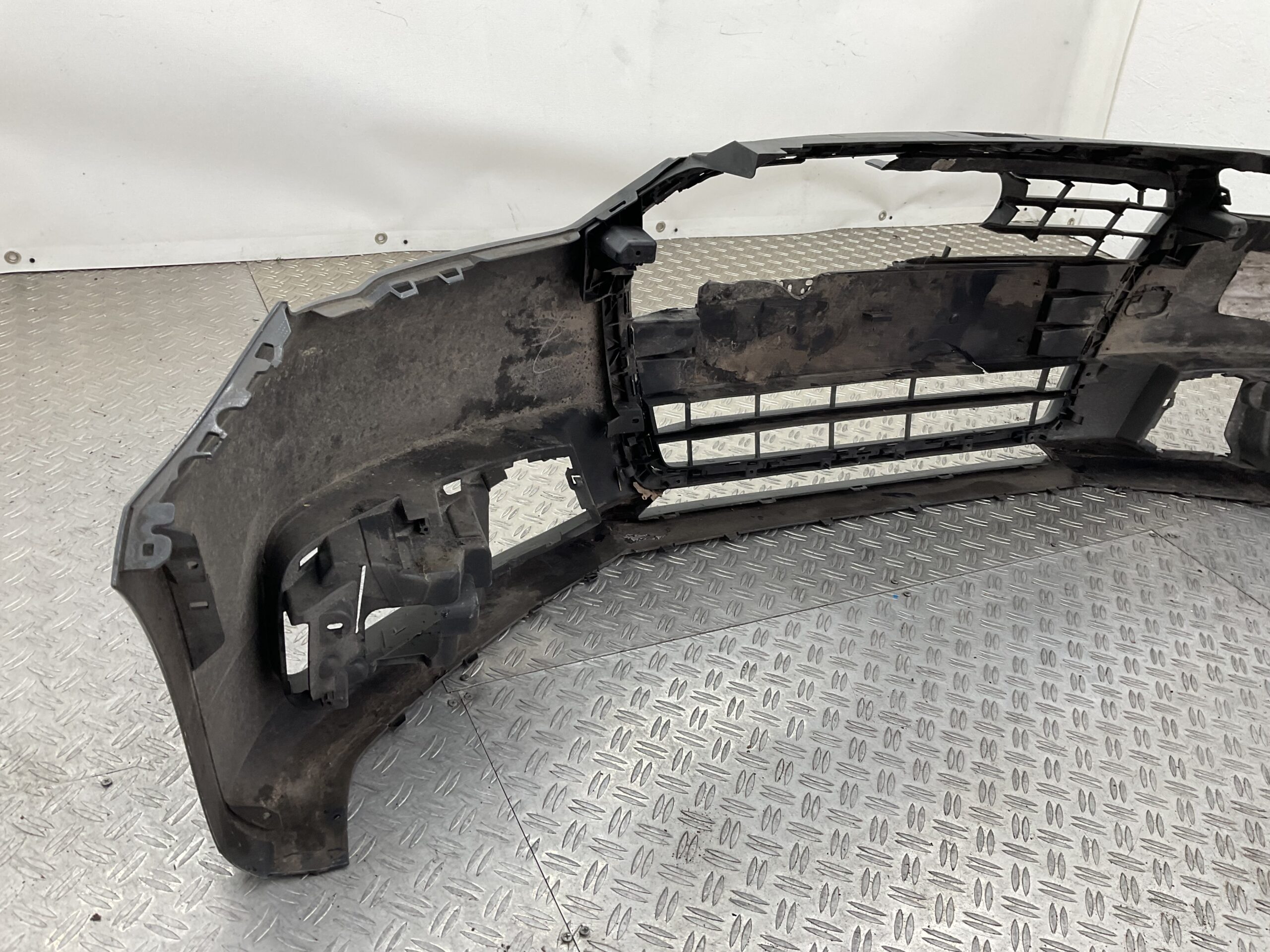 Bumper Audi A1 8xA Facelift 15-19 8XA807437 Voorbumper H3-17869z
