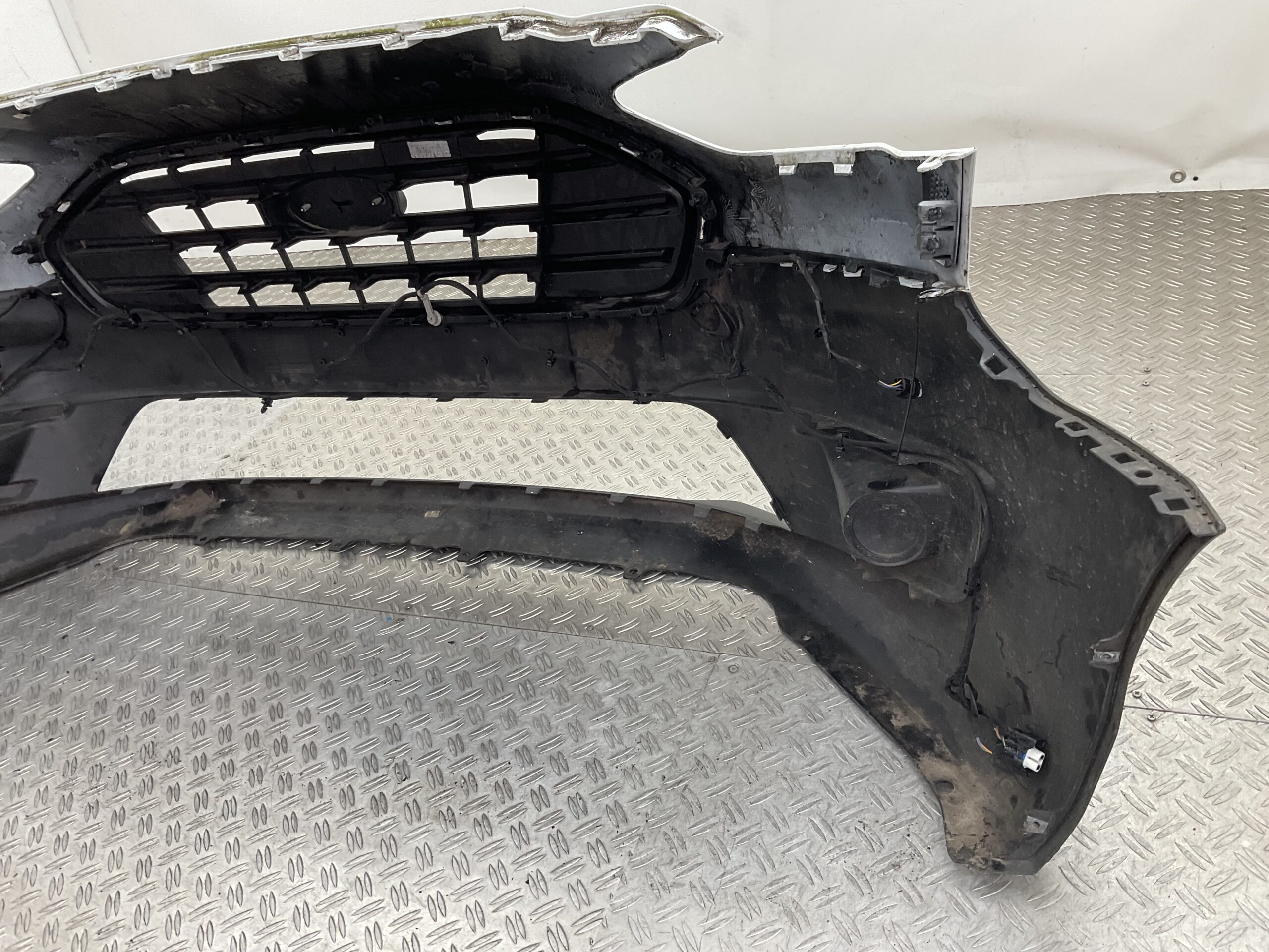 Bumper Ford Transit Connect 18- KT1B-17K819-a Voorbumper J5-16995z