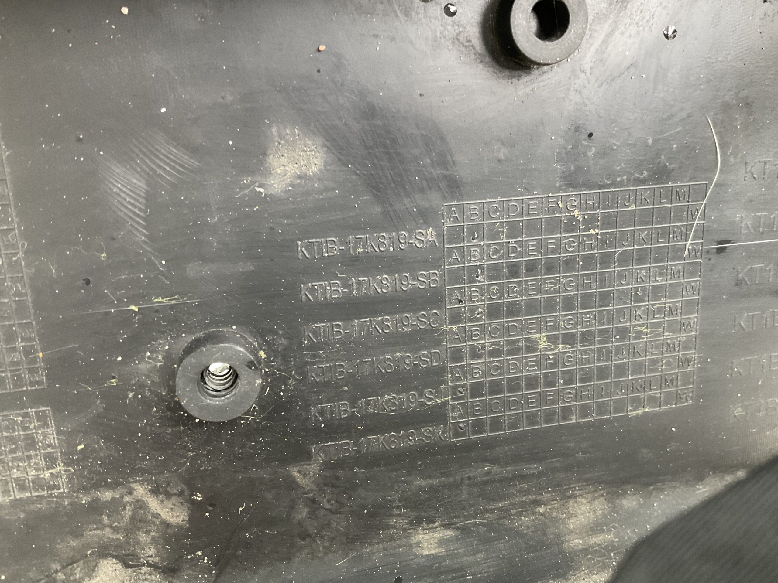 Bumper Ford Transit Connect 18- KT1B-17K819-a Voorbumper J5-16995z