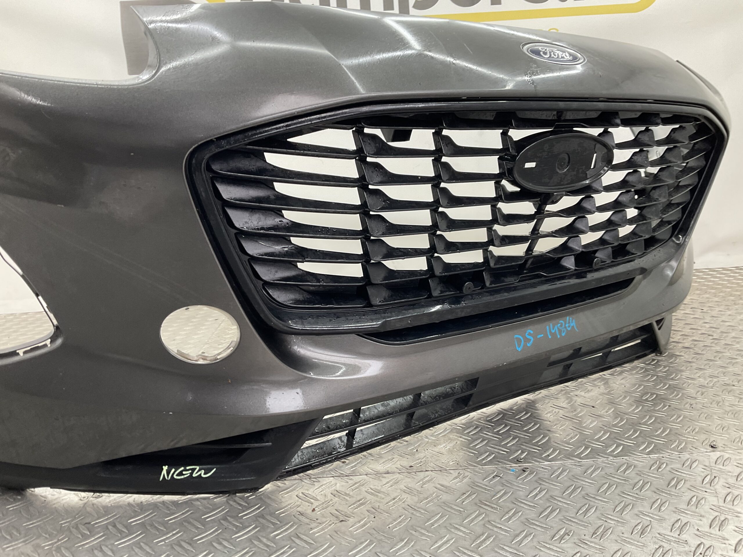 Bumper Ford Puma MK2 Titanium 19-24 L1TB-17757-A Voorbumper D5-14864z