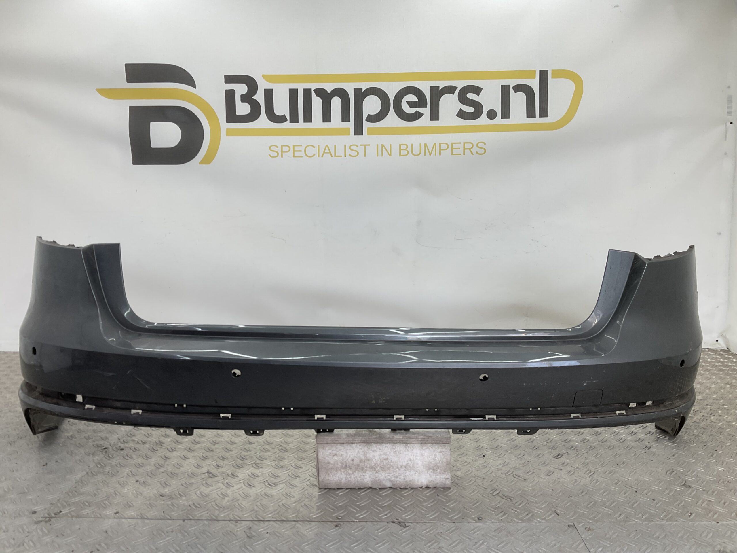 Bumper Audi A4 8W B9 AVANT pdc 16-19 8W9807511M Achterbumper F3-18466
