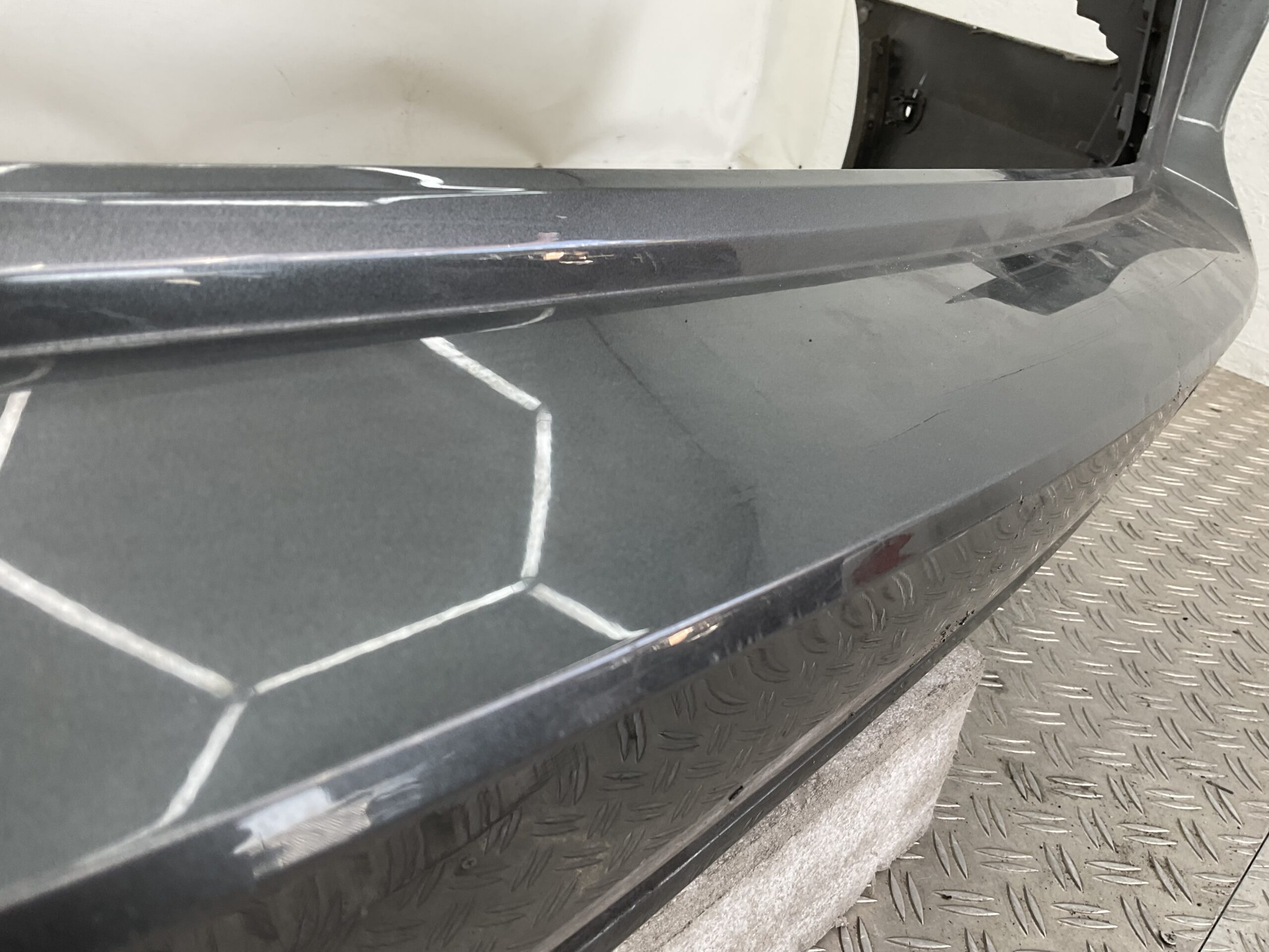Bumper Audi A4 8W B9 AVANT pdc 16-19 8W9807511M Achterbumper F3-18466