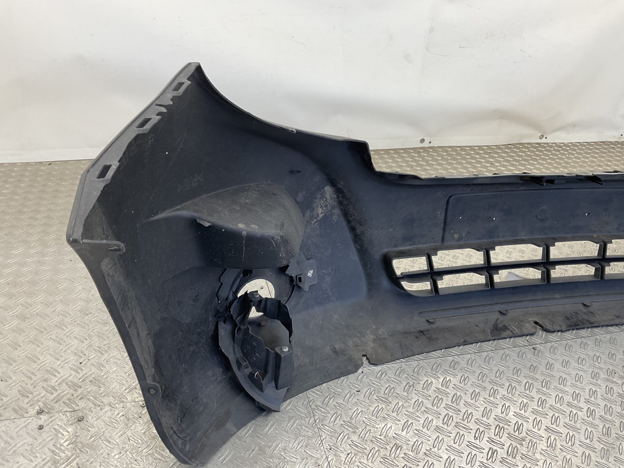 Bumper Renault Master 2010-2018 620220006R Voorbumper FI-18480