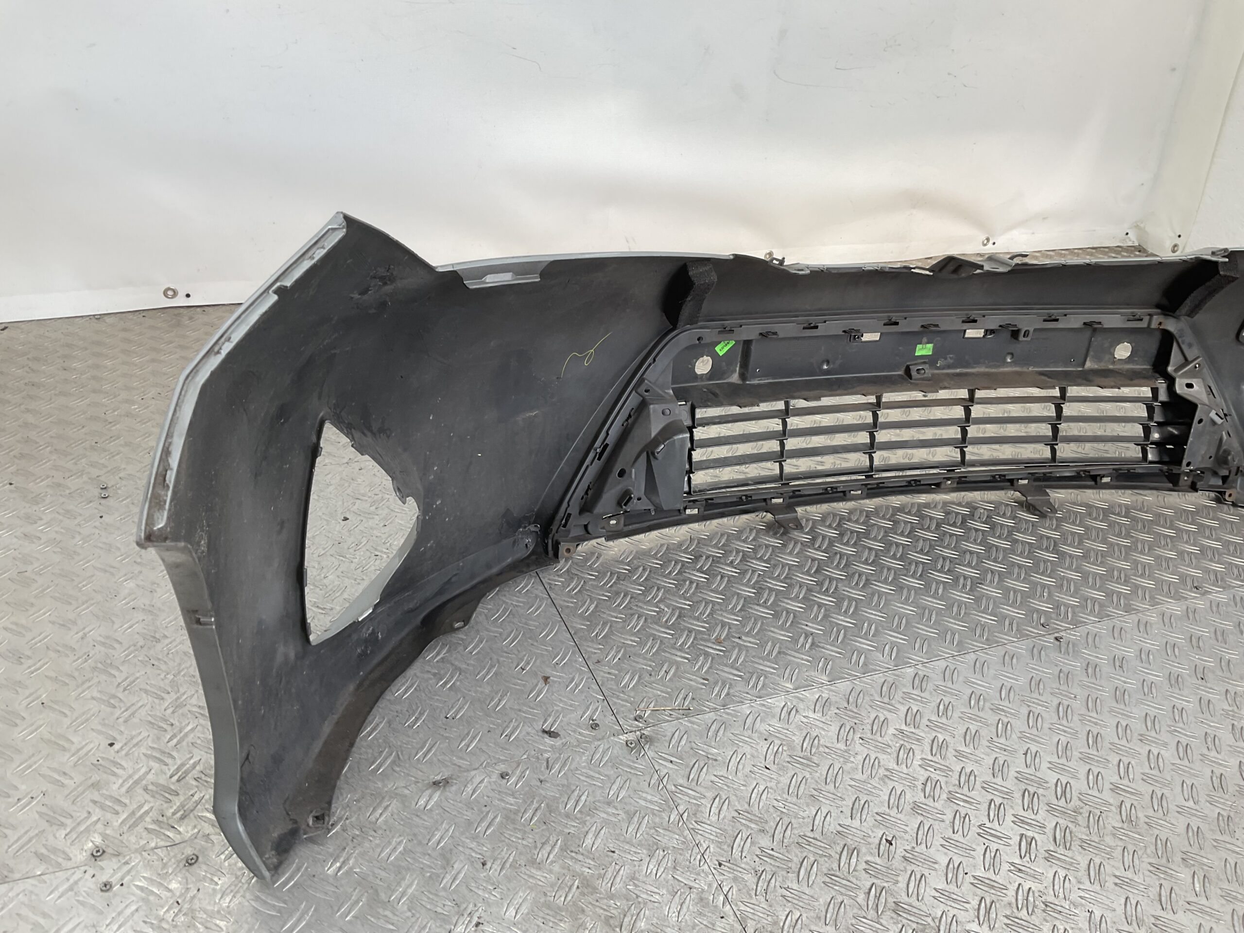 Bumper Toyota Auris 12-15 6xpdc 52119-02A20 Voorbumper D9-18483