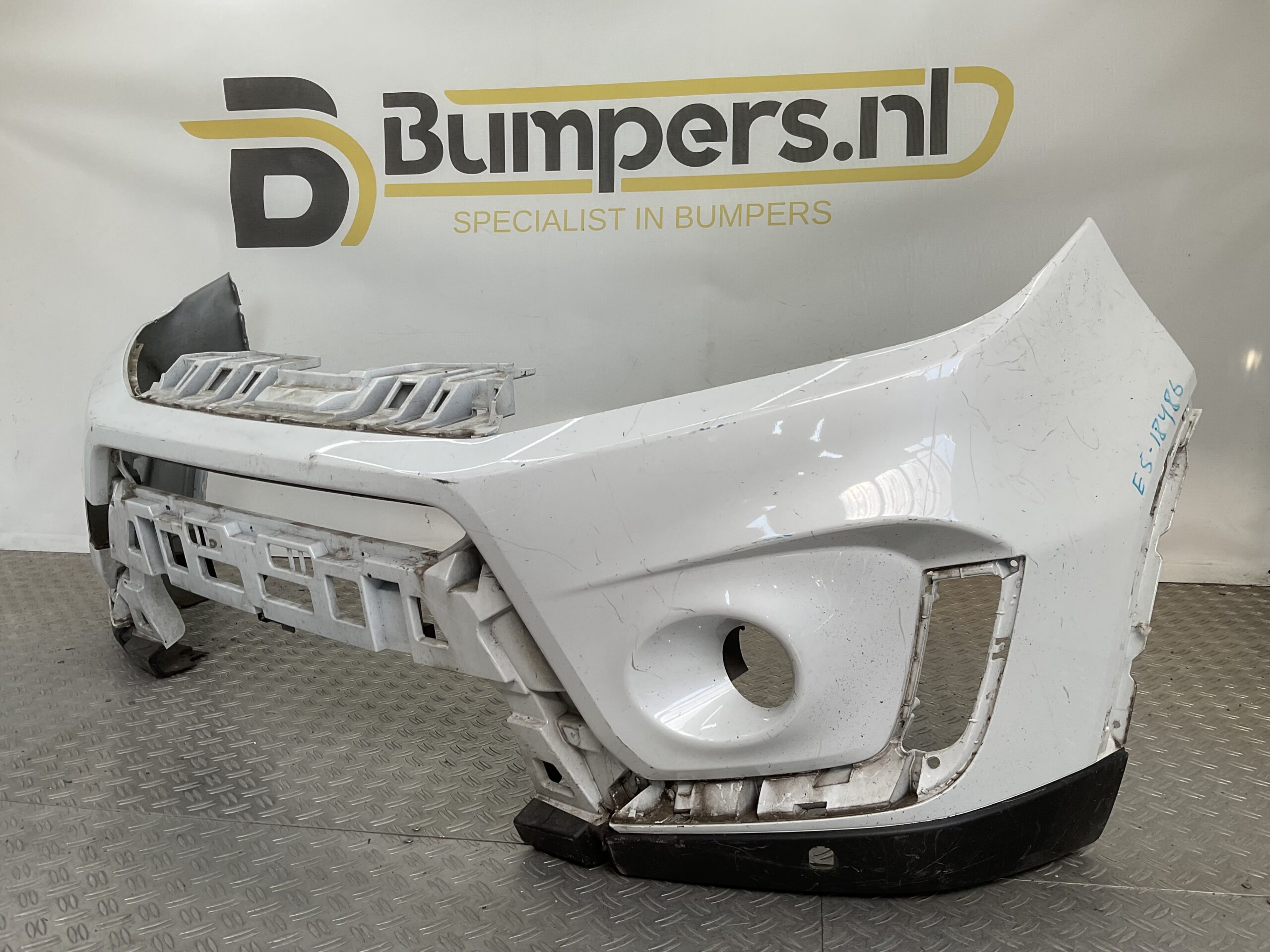 Bumper Suzuki Vitara Facelift 18- 71711-86R Voorbumper E5-18486