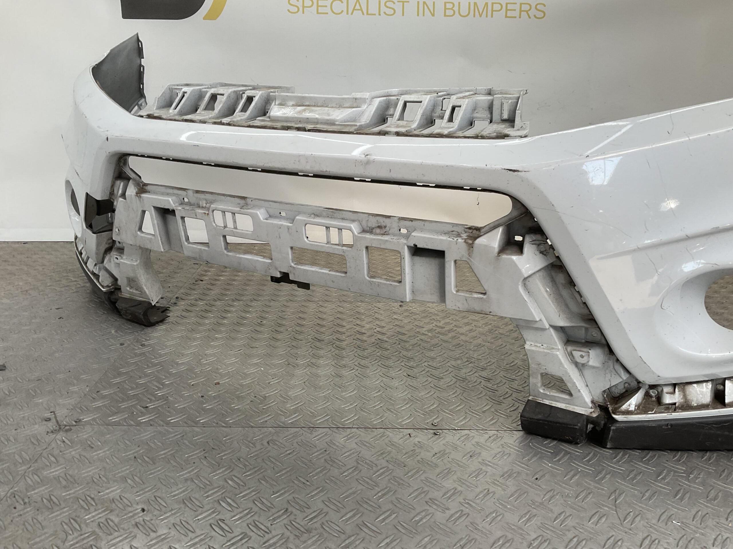 Bumper Suzuki Vitara Facelift 18- 71711-86R Voorbumper E5-18486