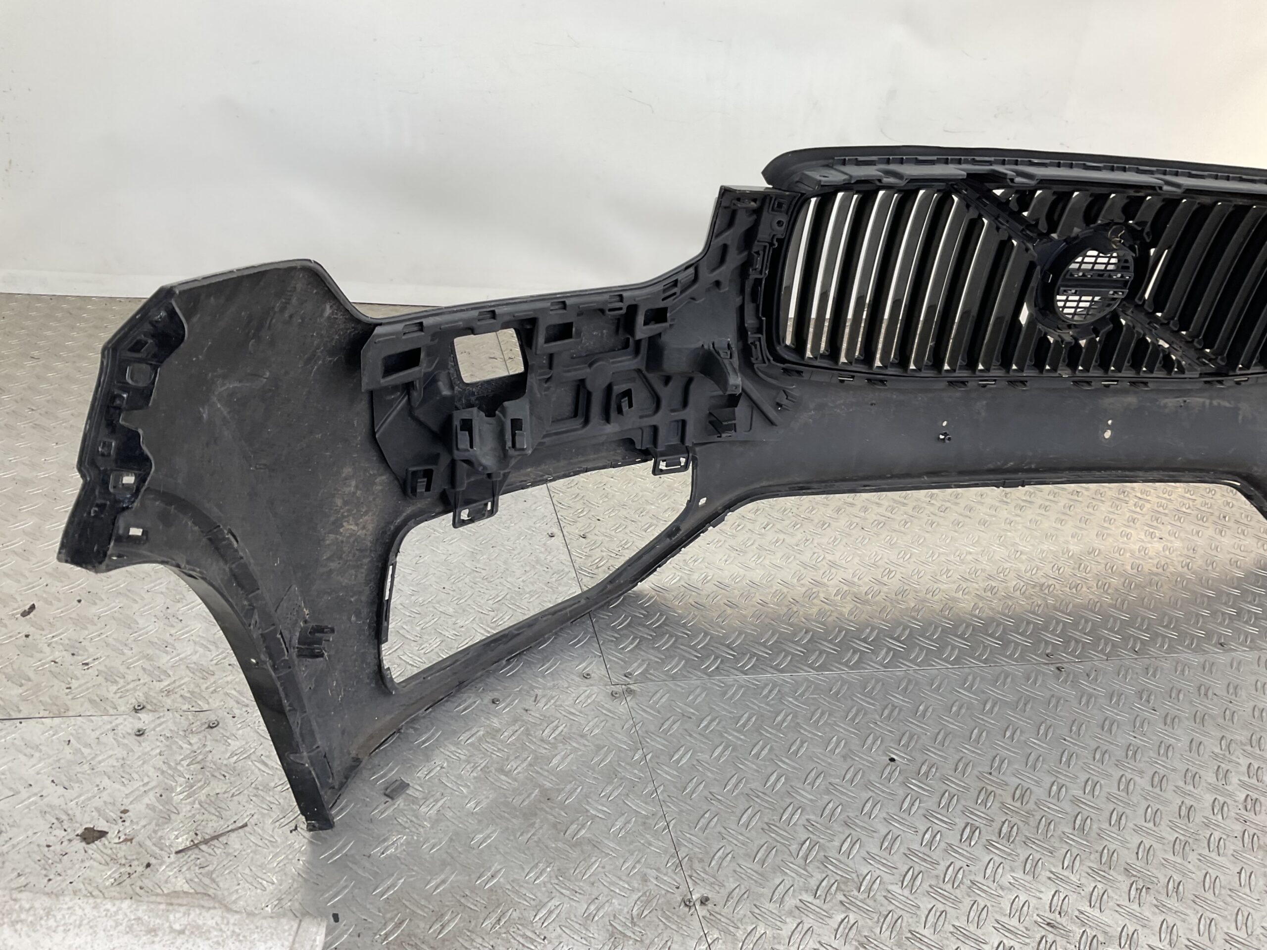 Bumper Volvo XC90 XC-90 16-19 31353362 Voorbumper F5-16442