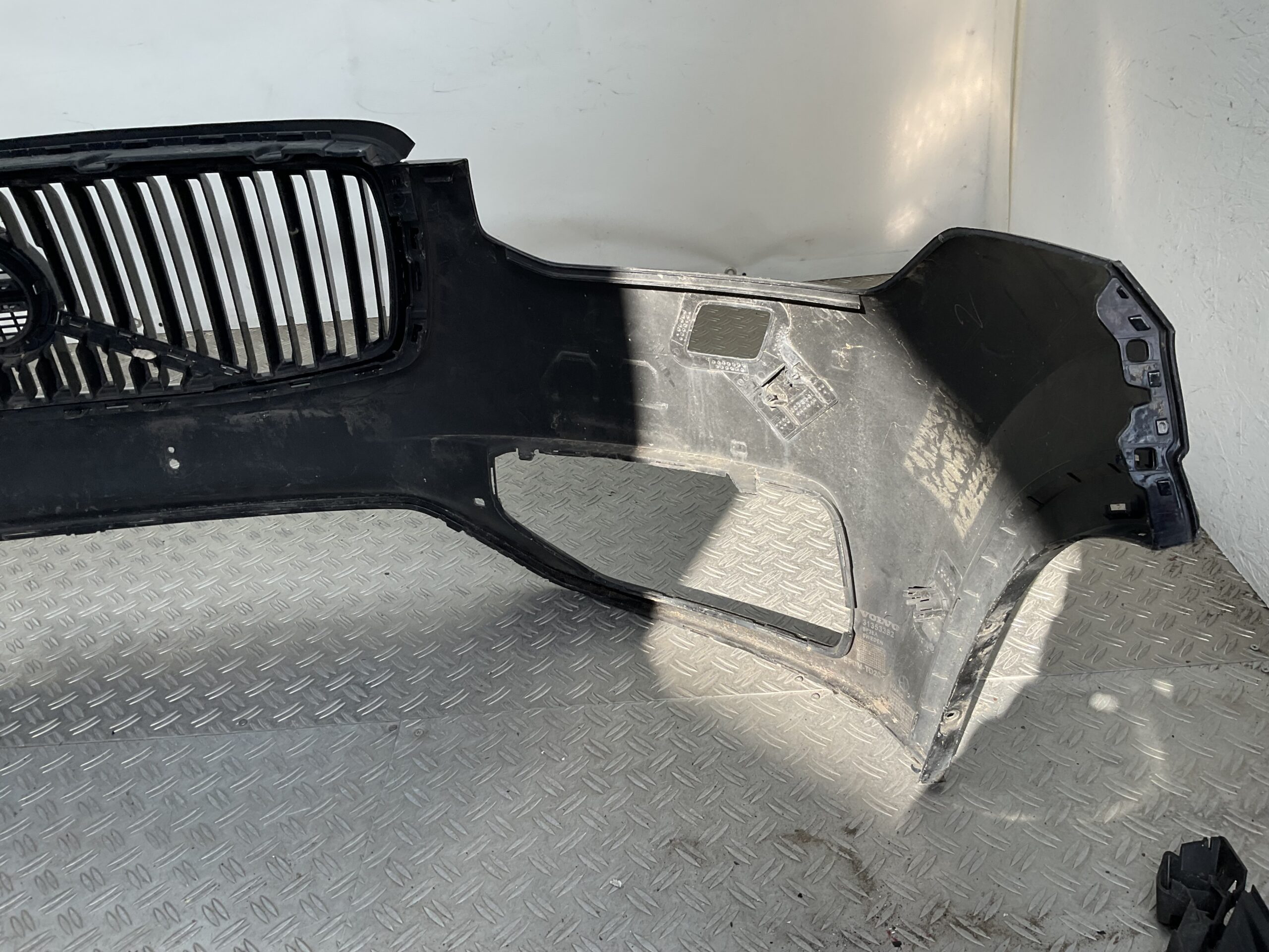 Bumper Volvo XC90 XC-90 16-19 31353362 Voorbumper F5-16442