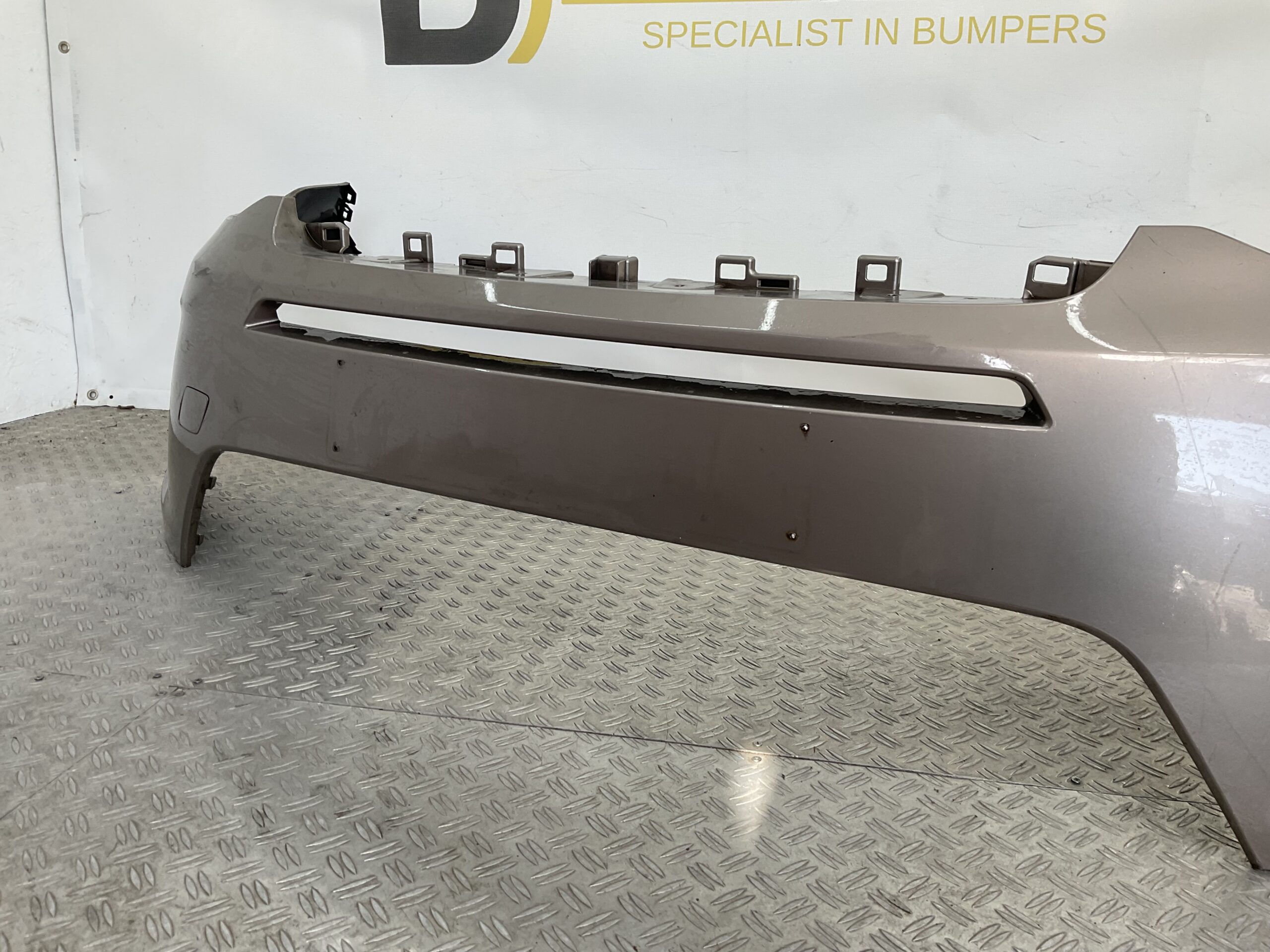 Bumper Land Rover Discovery L550 Sport 19-23 LK72-17A793-A Voorbumper B9-18563