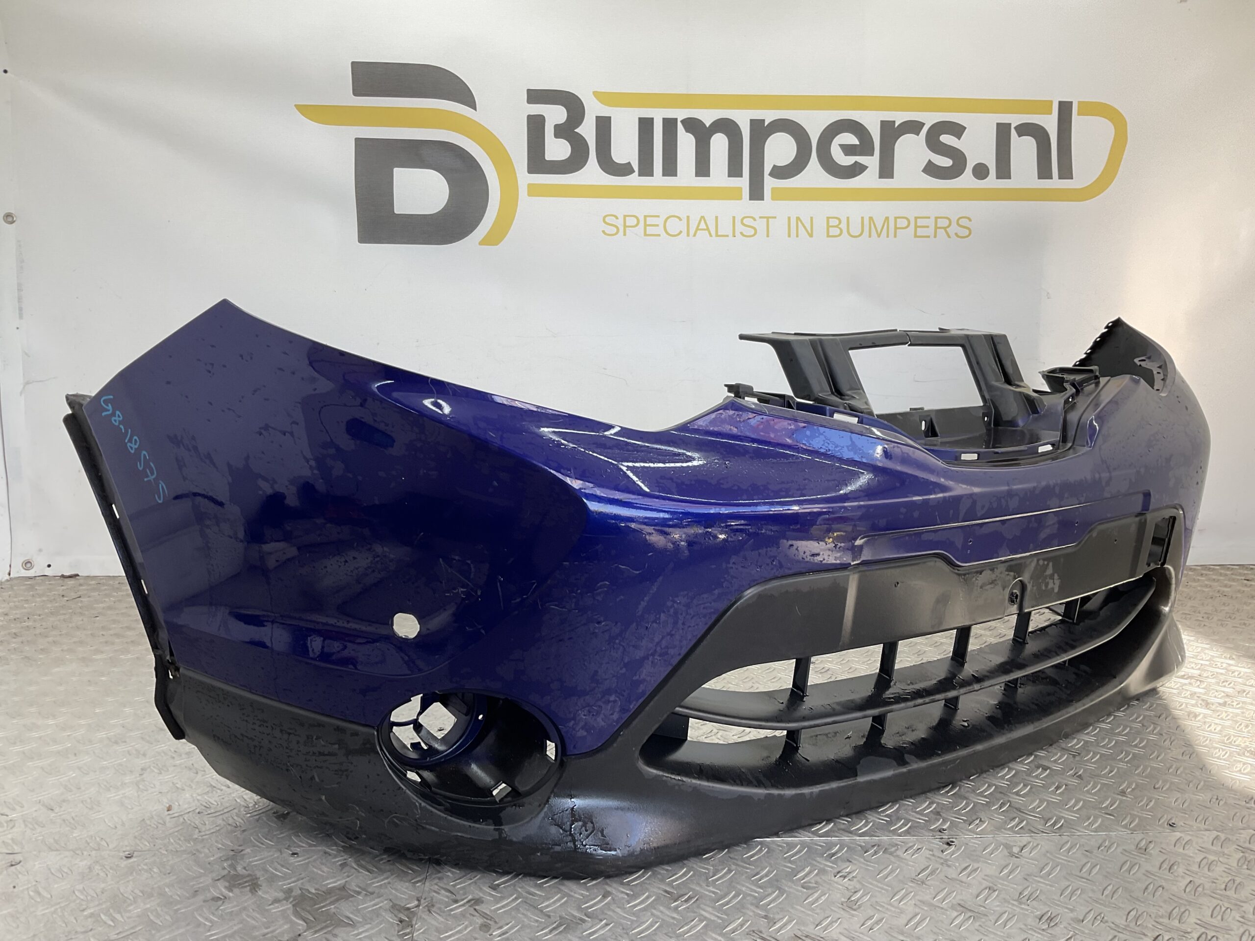 BUMPER Nissan Qashqai 2011-2017 62022BR10H VOORBUMPER G8-18575