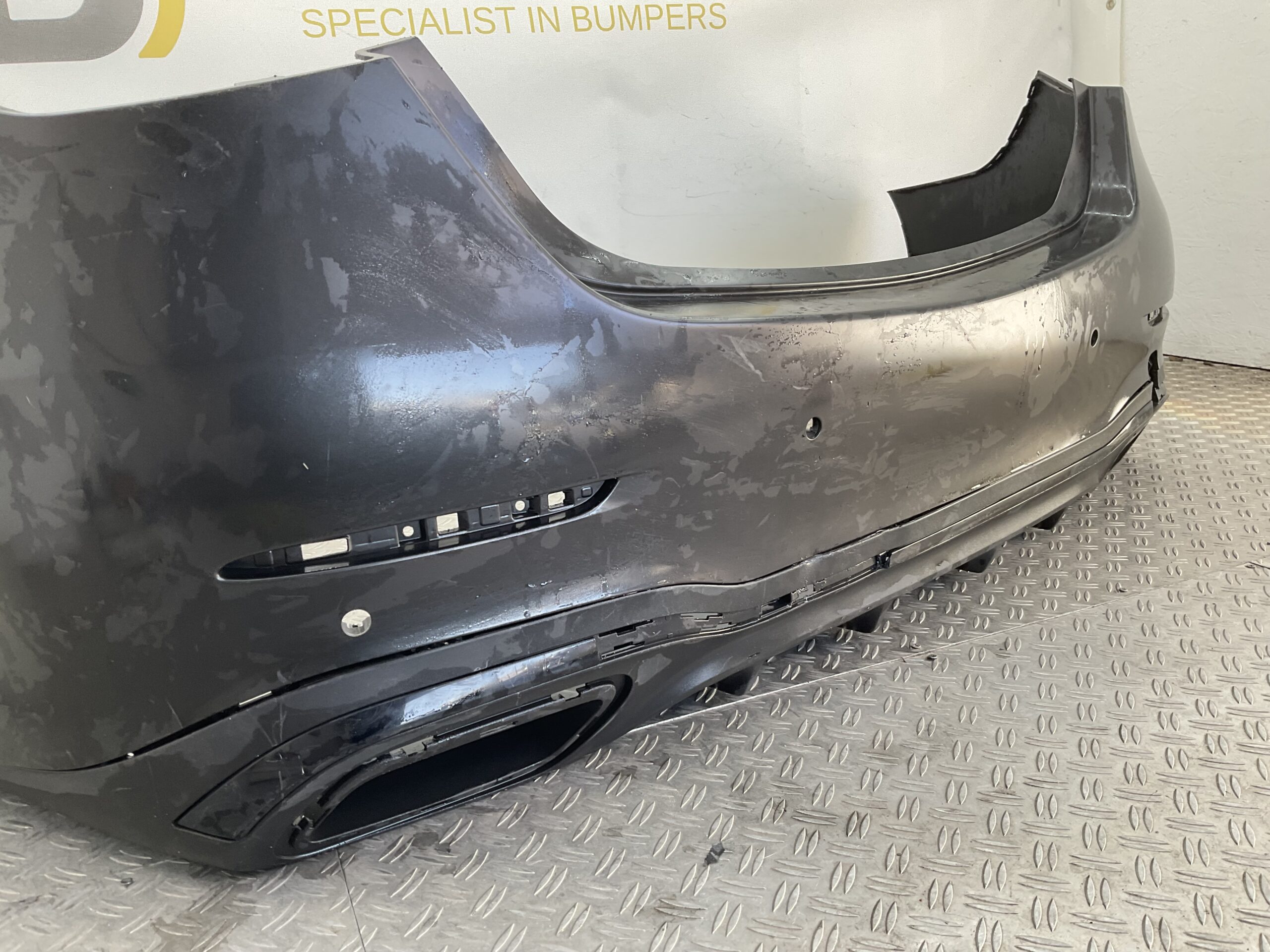 Bumper Mercedes Benz C Klasse W206 AMG 21-25 A2068850703 Achterbumper F2-18588