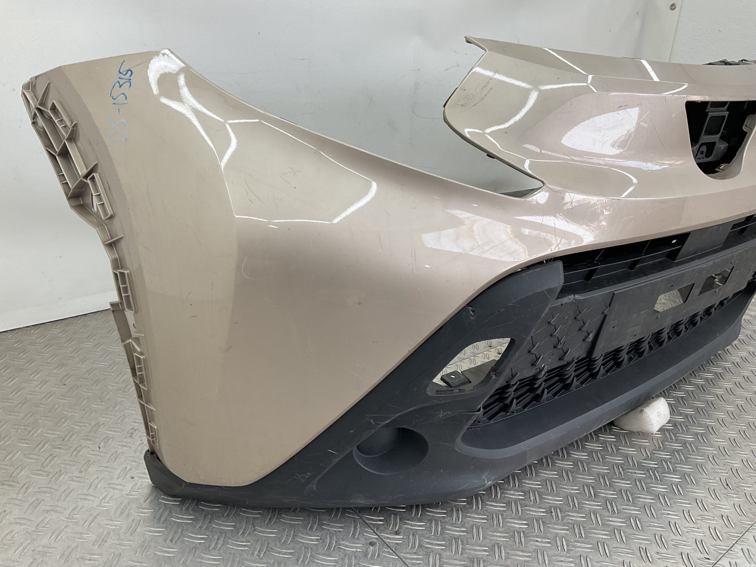 Bumper Toyota Aygo X Cross XCross 20-25 52119-0h190 Voorbumper D5-15315