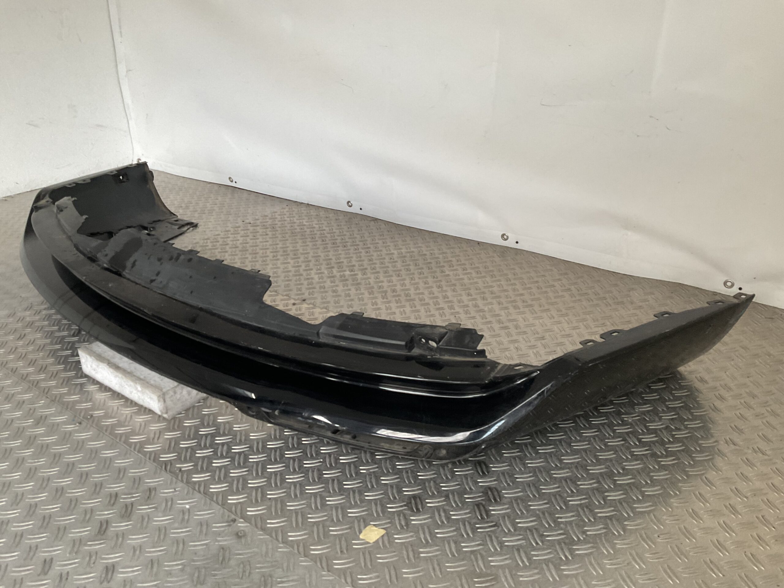 Bumper Land Rover Range Rover L460 Type LK 23-24 M8E2-17D980-A Achterbumper F3-17439