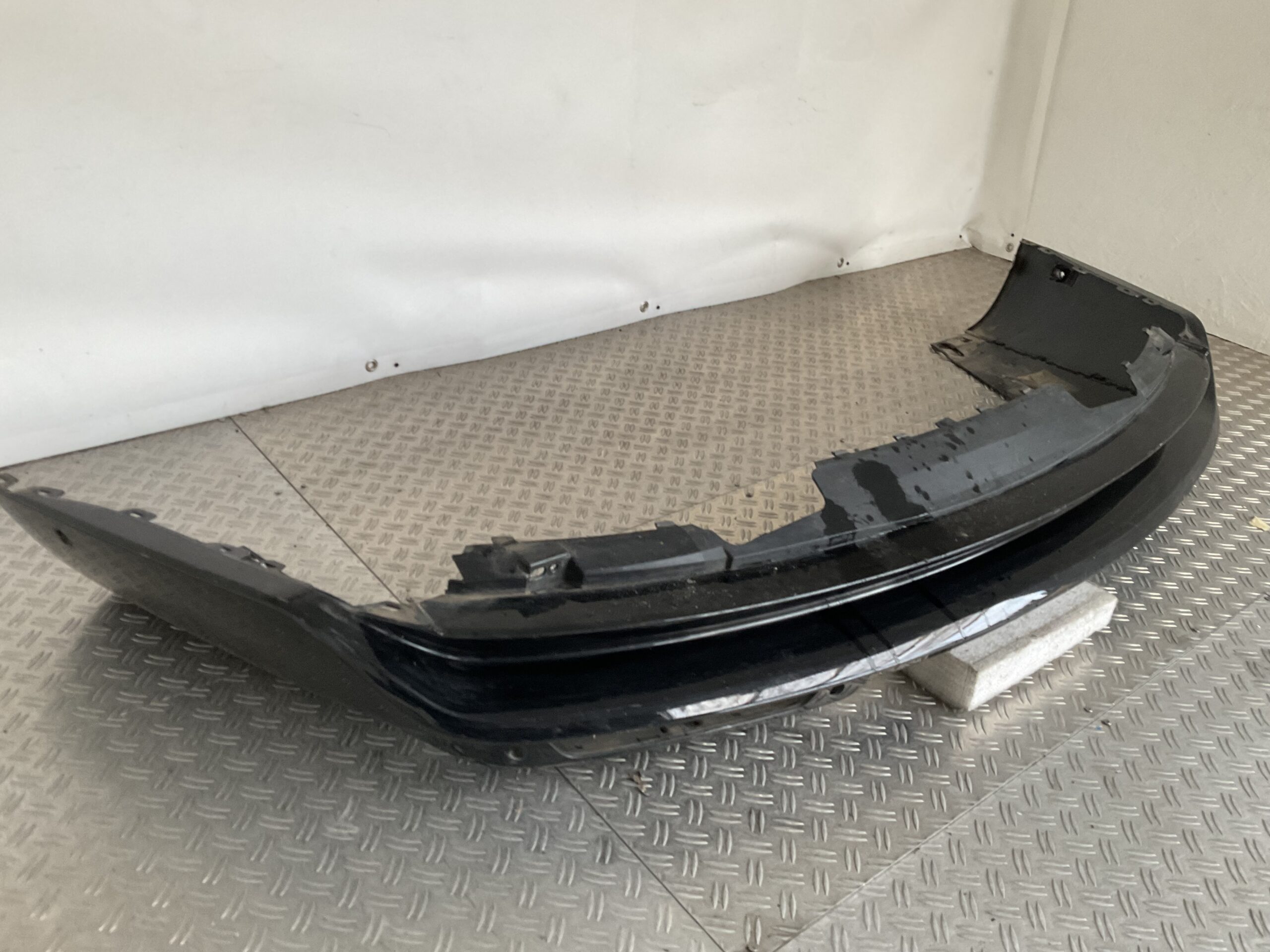 Bumper Land Rover Range Rover L460 Type LK 23-24 M8E2-17D980-A Achterbumper F3-17439