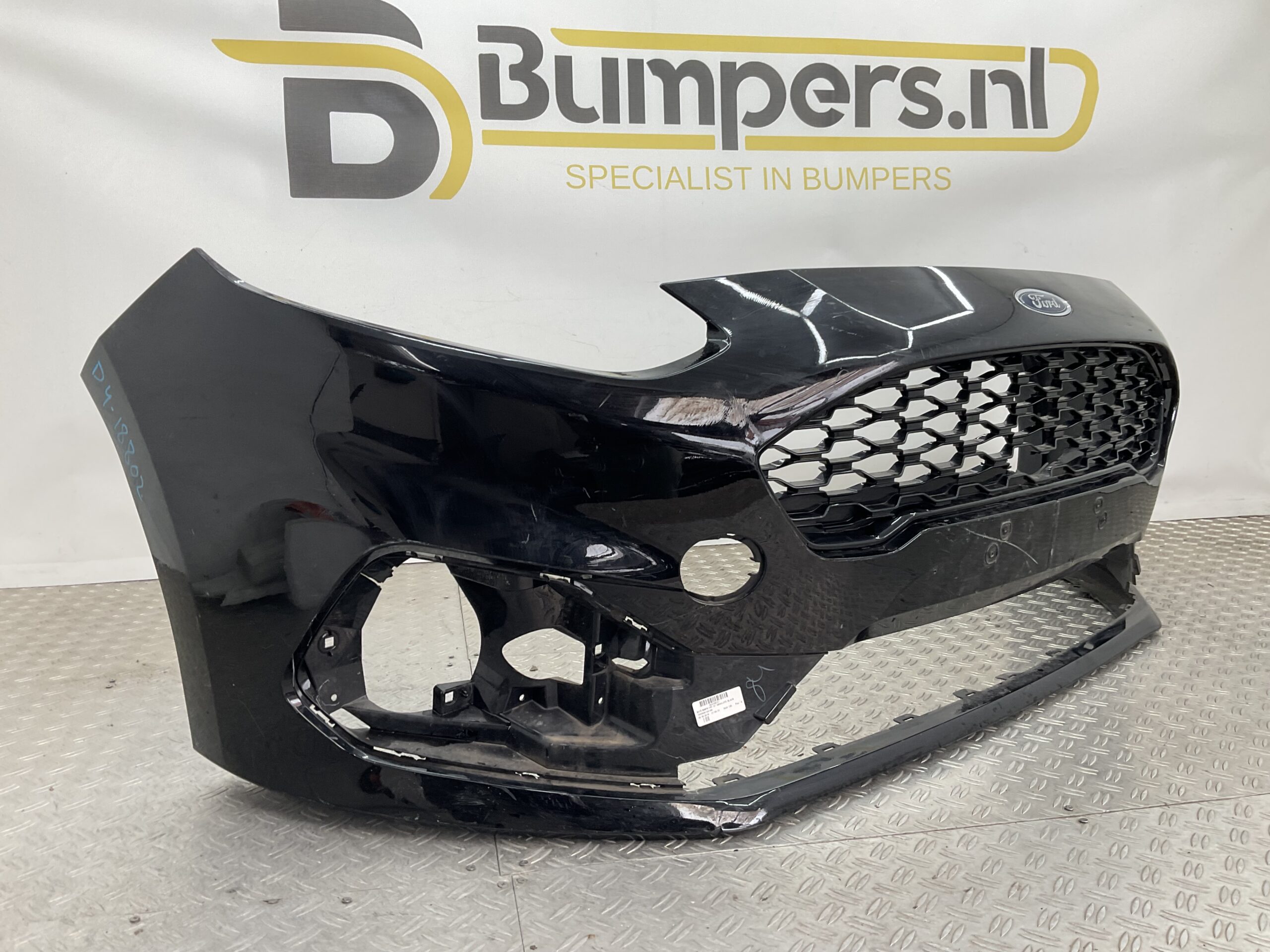 Bumper Ford Fiesta MK8 STLINE ST-LINE 17-21 H1BB-17757-E1 Voorbumper D4-18802