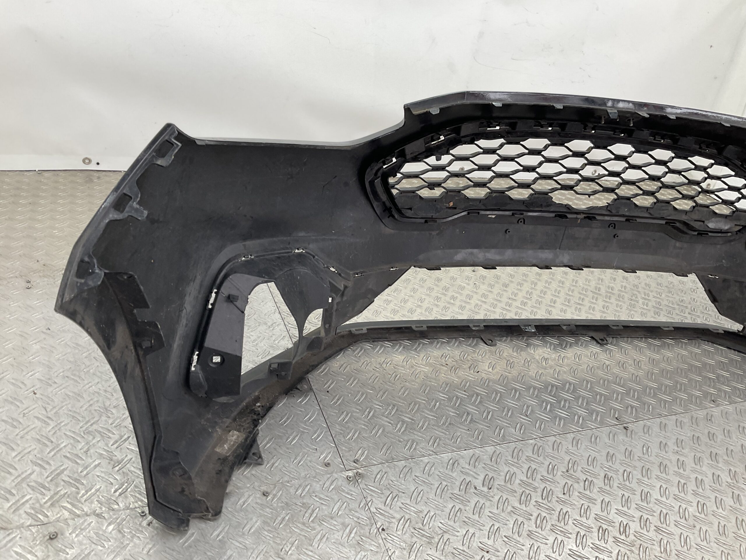 Bumper Ford Fiesta MK8 STLINE ST-LINE 17-21 H1BB-17757-E1 Voorbumper D4-18802