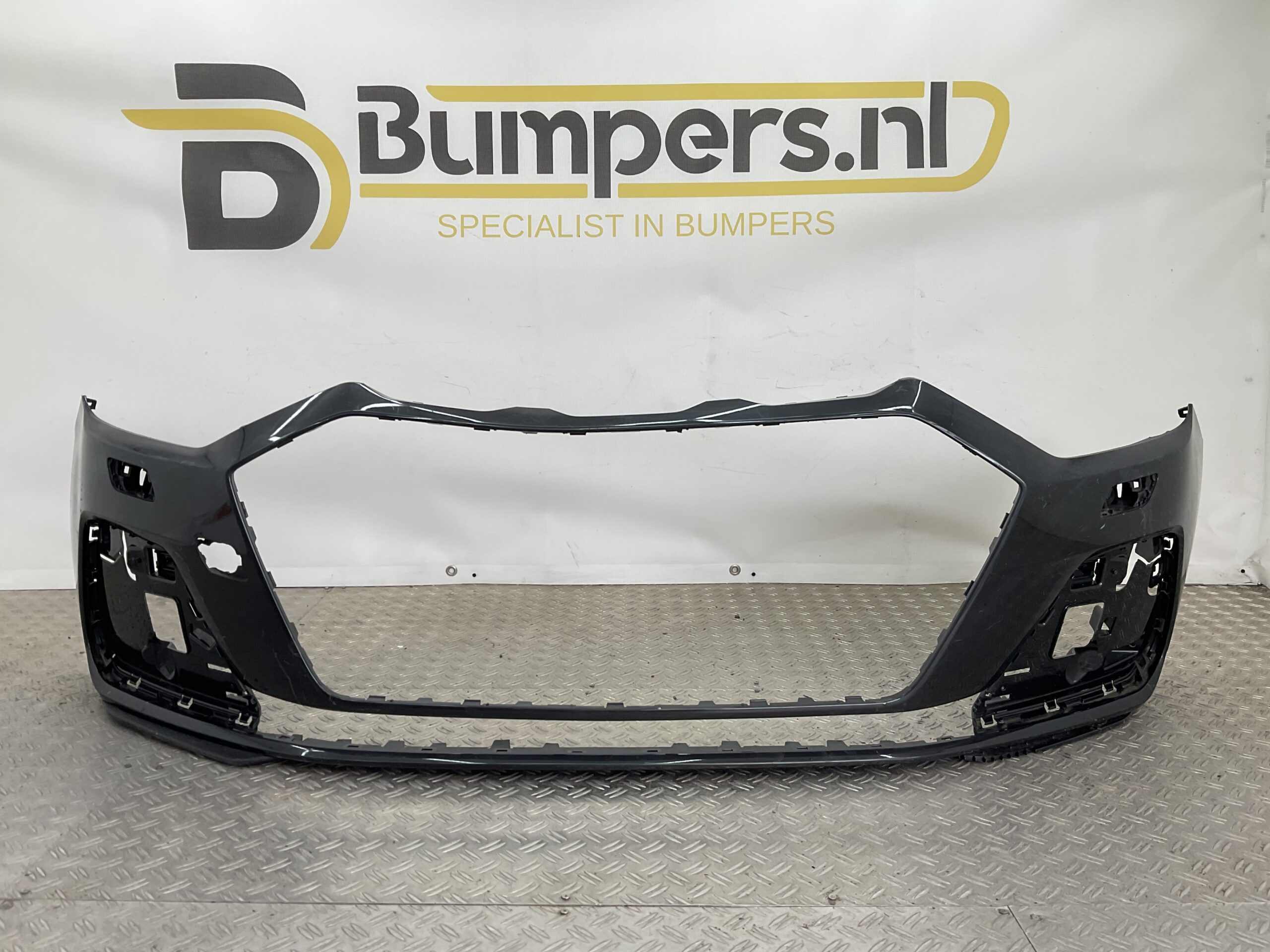 Bumper Audi A1 82A 19-23 kls 82A807437A Voorbumper H4-18898