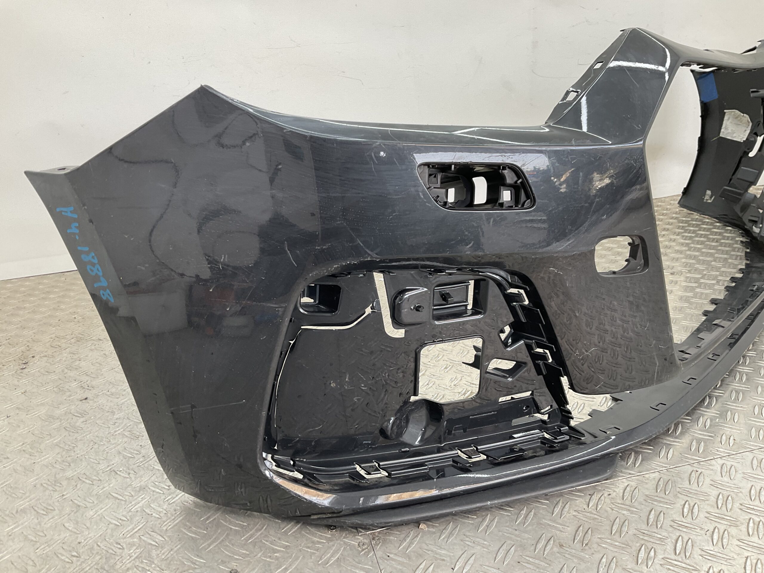 Bumper Audi A1 82A 19-23 kls 82A807437A Voorbumper H4-18898