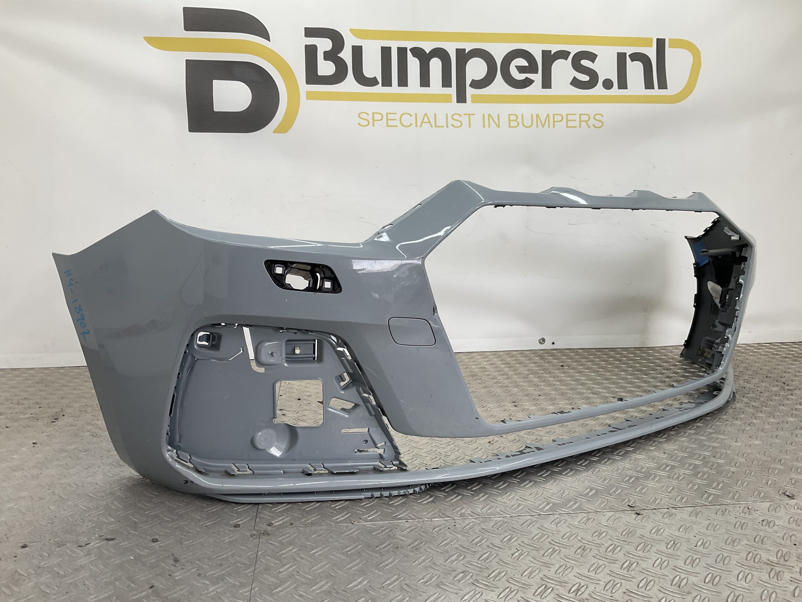 Bumper Audi A1 82A 19-23 kls 82A807437A Voorbumper H4-18902
