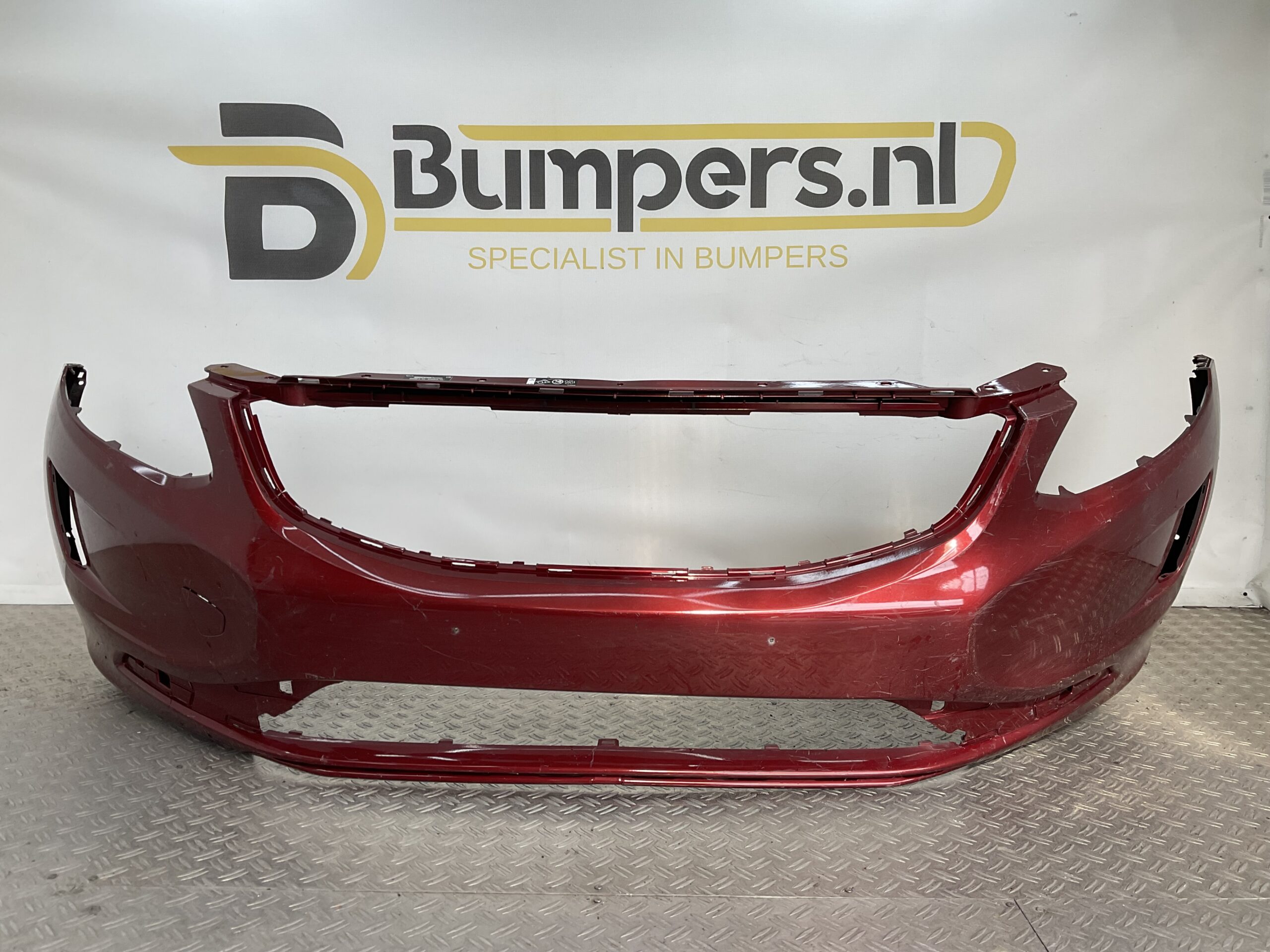 Bumper Volvo XC60 2014 31323765 Voorbumper E10-18938B