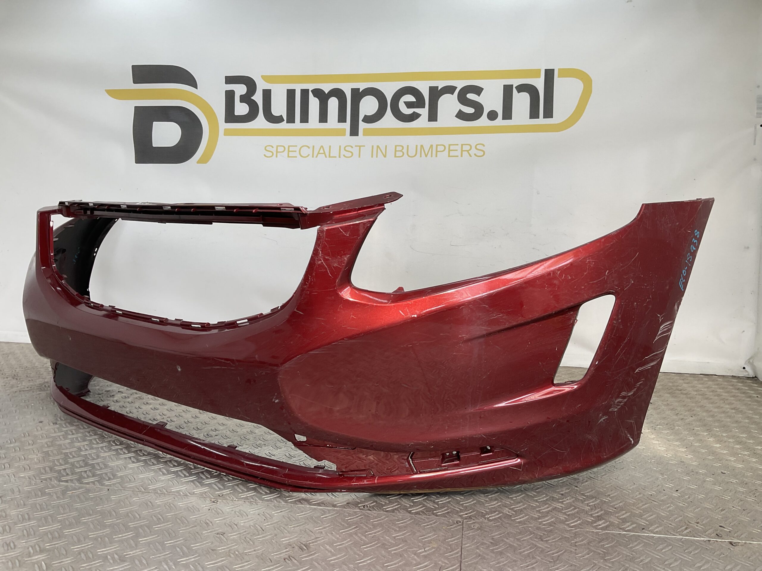 Bumper Volvo XC60 2014 31323765 Voorbumper E10-18938B