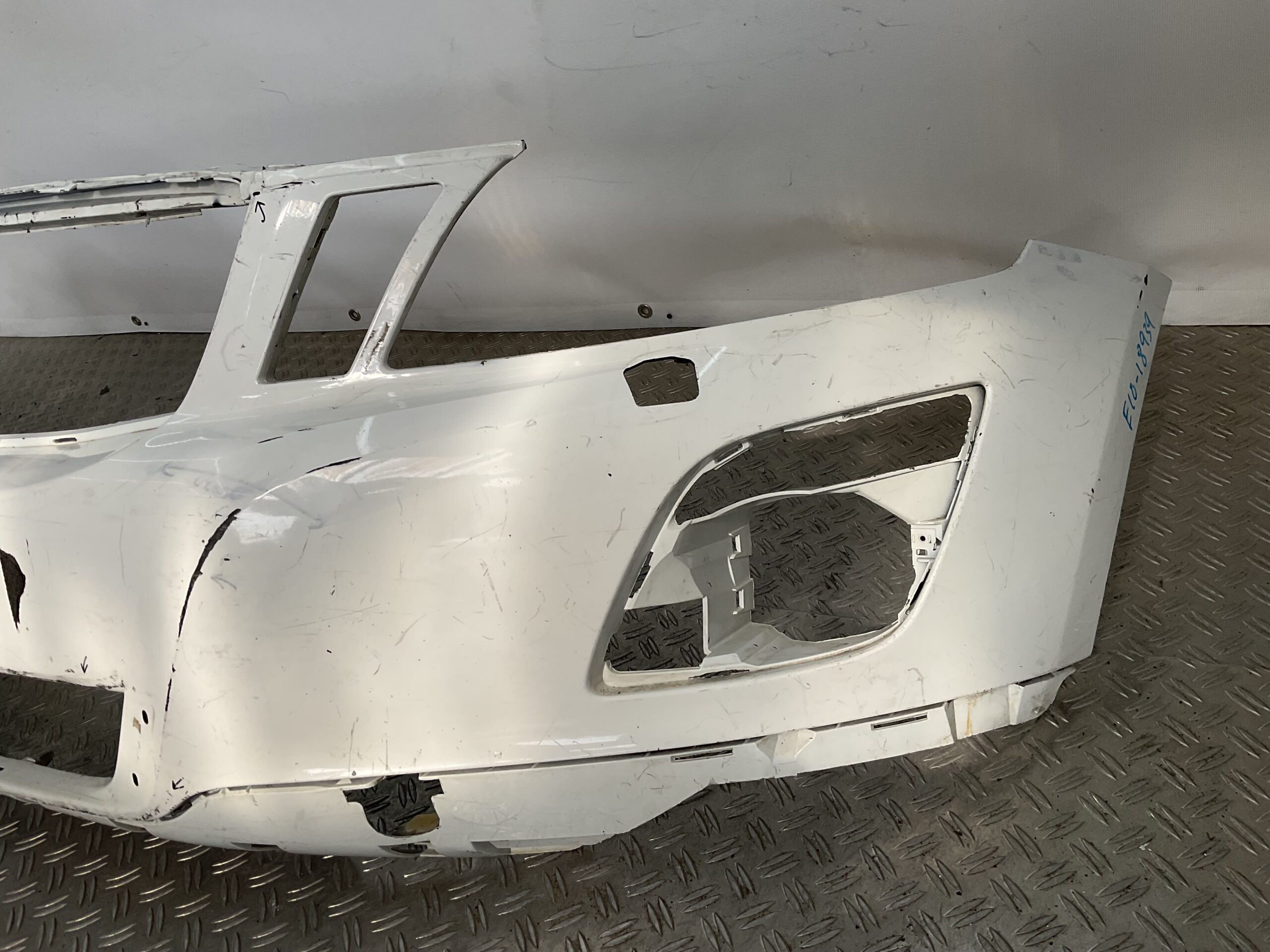 Bumper Volvo XC60 2015- 30763408 Voorbumper E10-18939