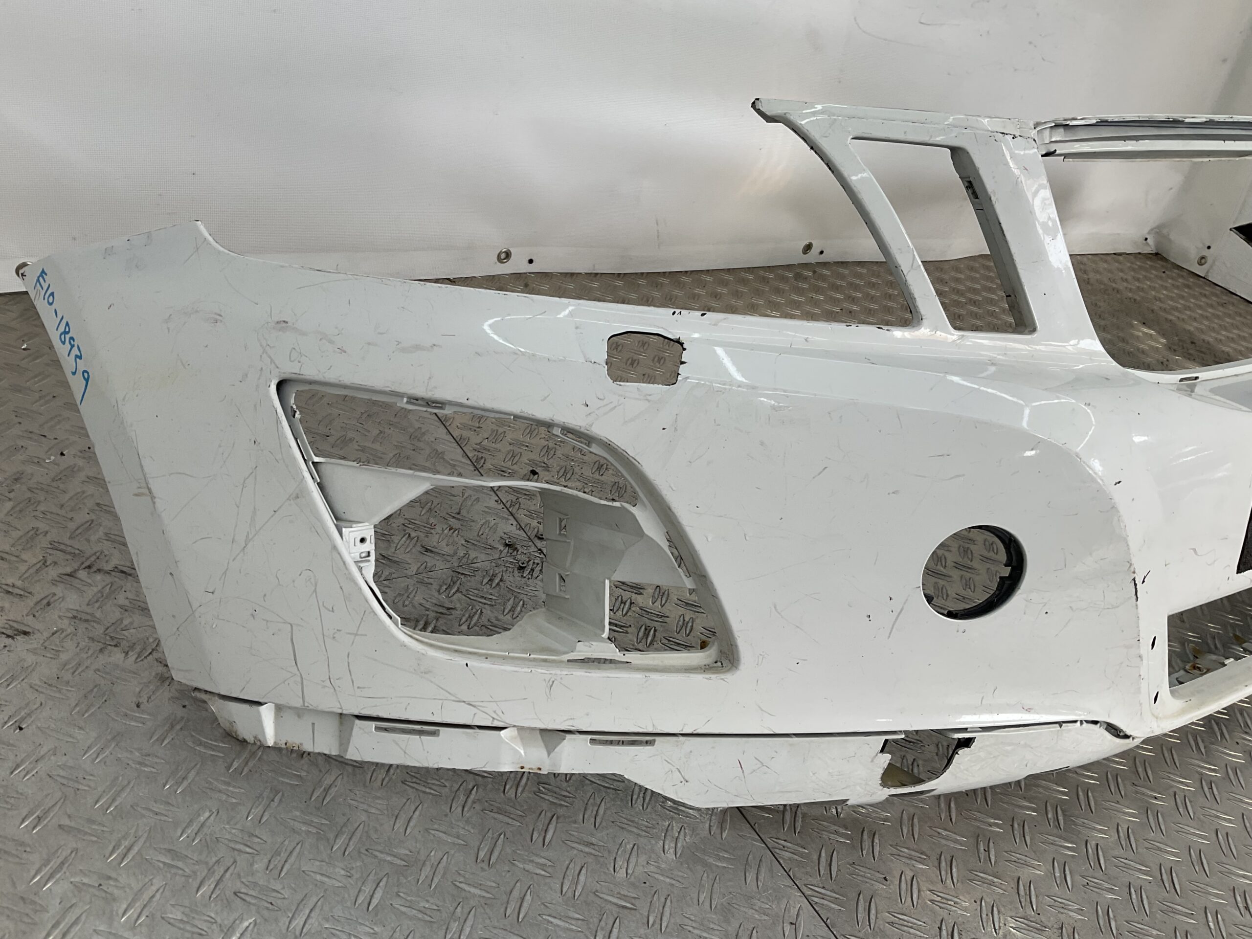 Bumper Volvo XC60 2015- 30763408 Voorbumper E10-18939