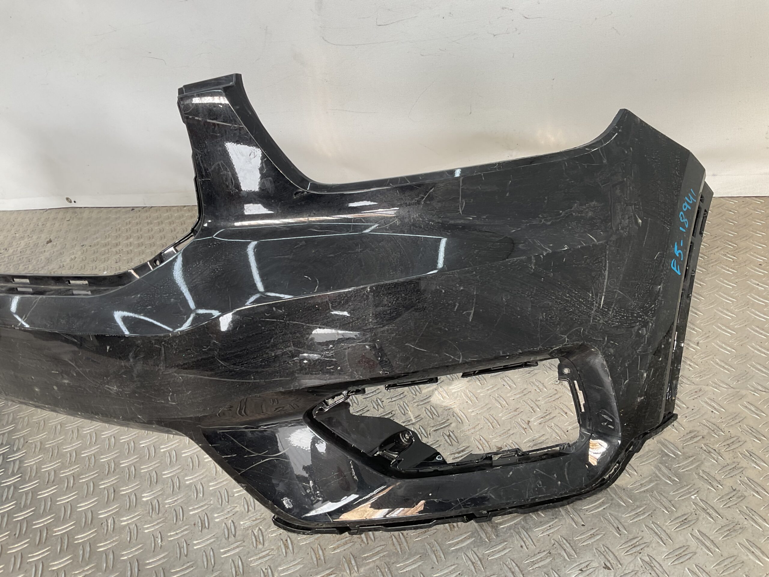 Bumper Volvo XC40 XC 40 17-21 kls pdc 31449359 Voorbumper E5-18941