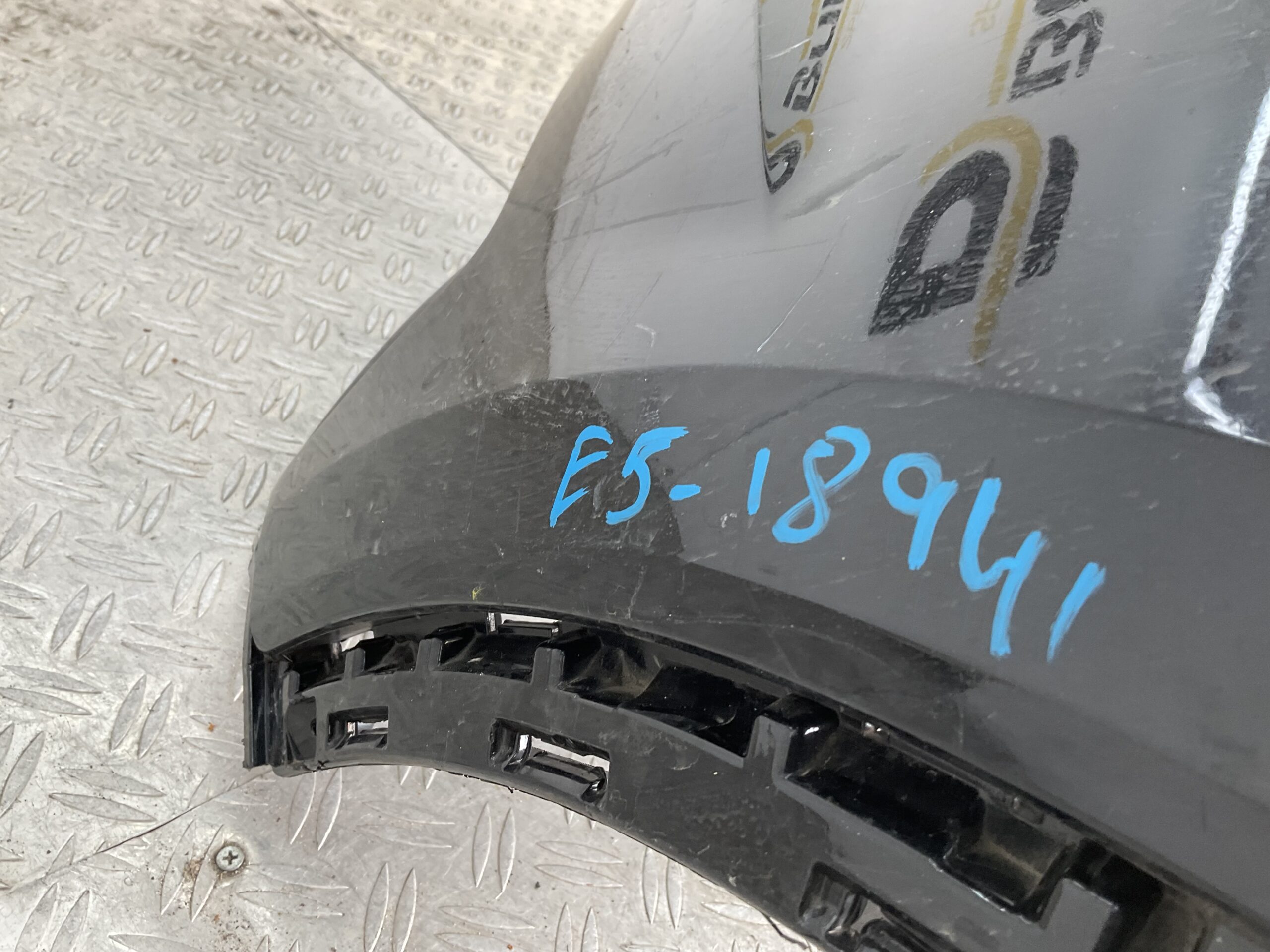 Bumper Volvo XC40 XC 40 17-21 kls pdc 31449359 Voorbumper E5-18941