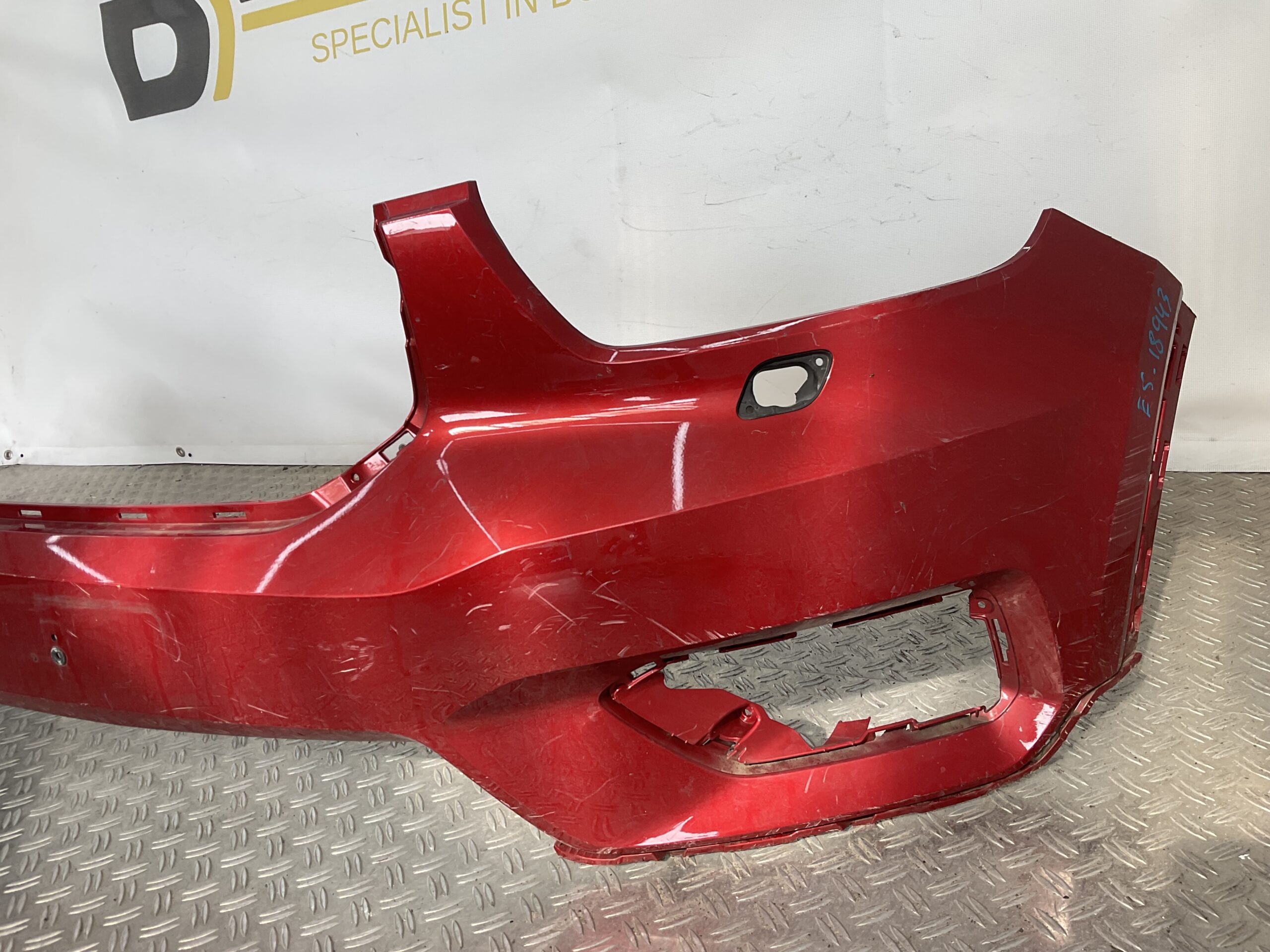 Bumper Volvo XC40 XC 40 17-21 kls pdc 31449359 Voorbumper E5-18943