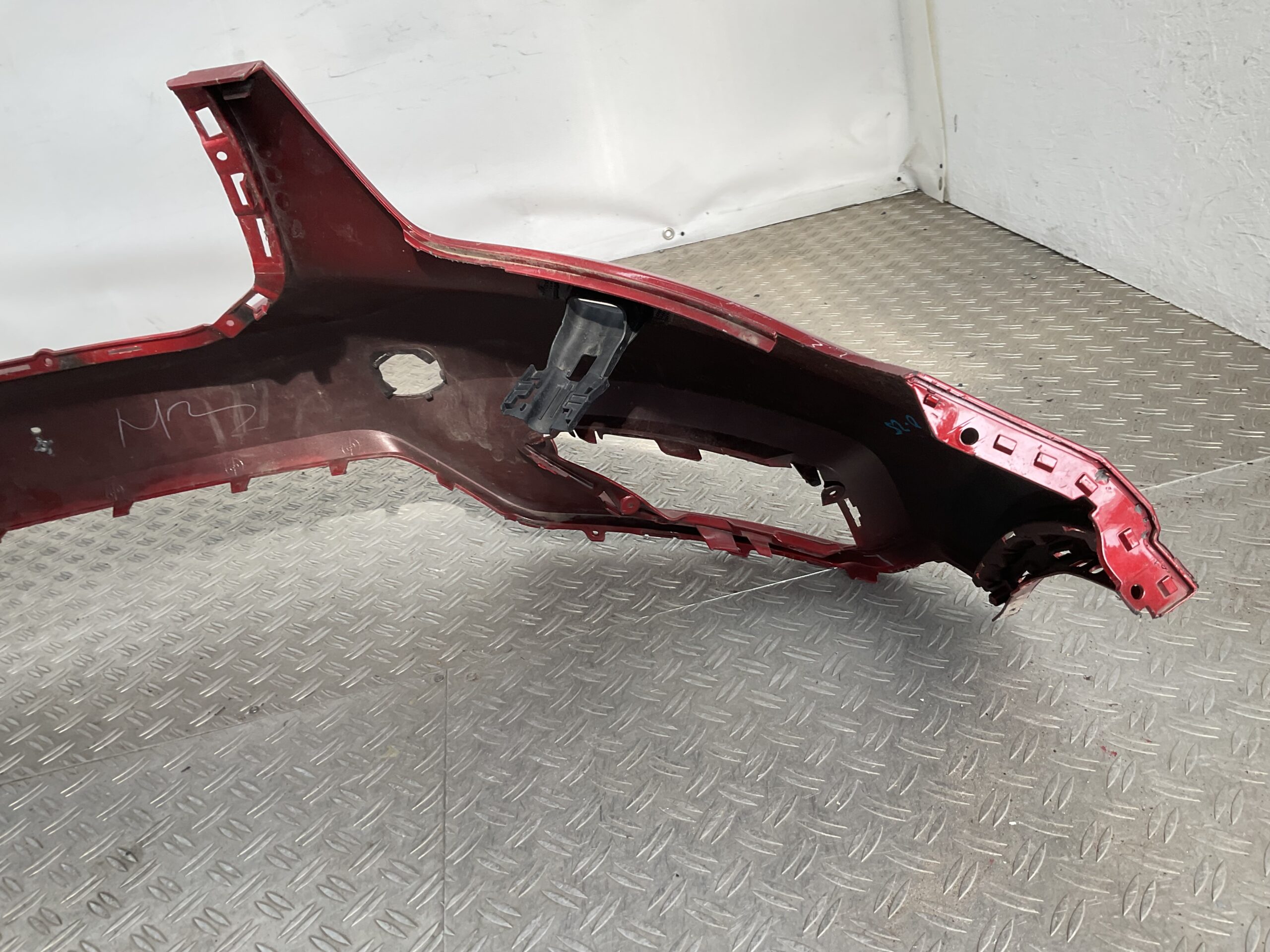Bumper Volvo XC40 XC 40 17-21 kls pdc 31449359 Voorbumper E5-18943