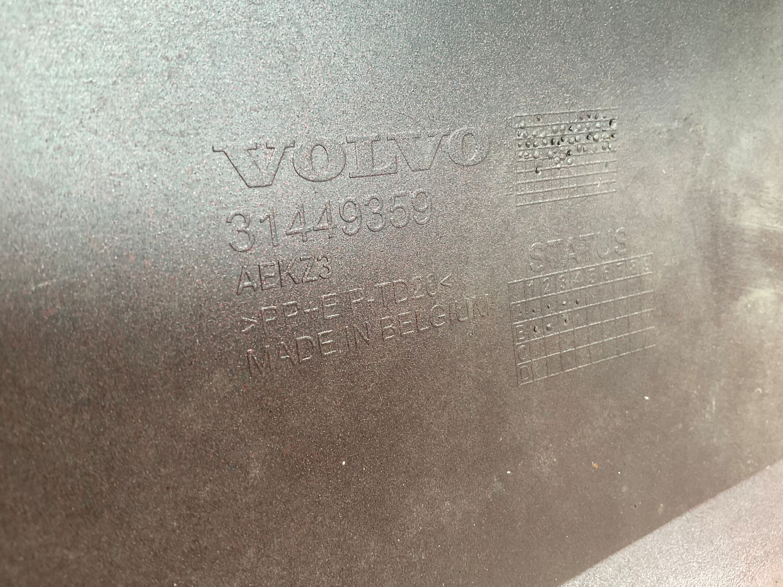 Bumper Volvo XC40 XC 40 17-21 kls pdc 31449359 Voorbumper E5-18943