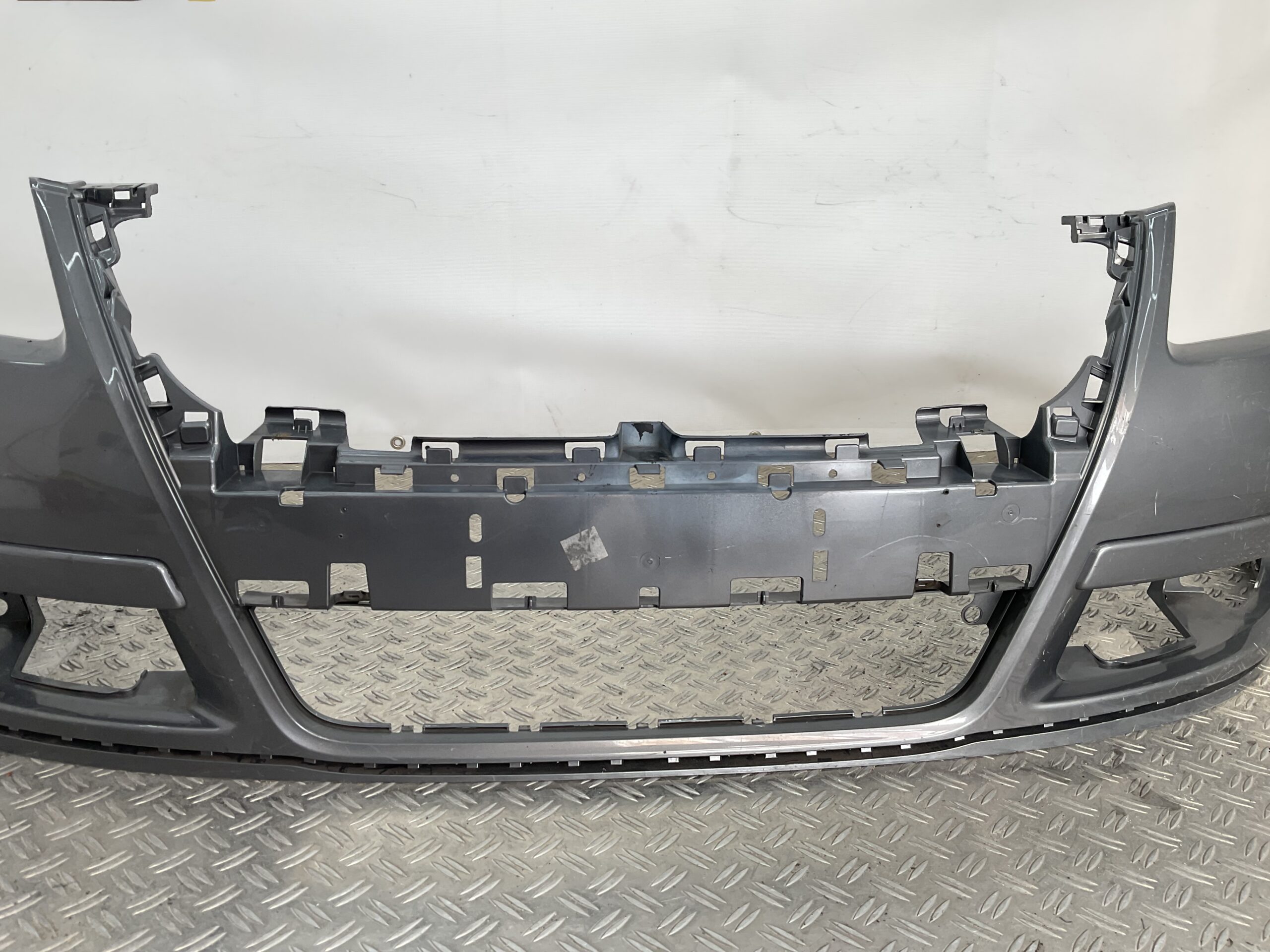 Bumper Volkswagen PASSAT B6 2010 3C0807221C Voorbumper H10-18952
