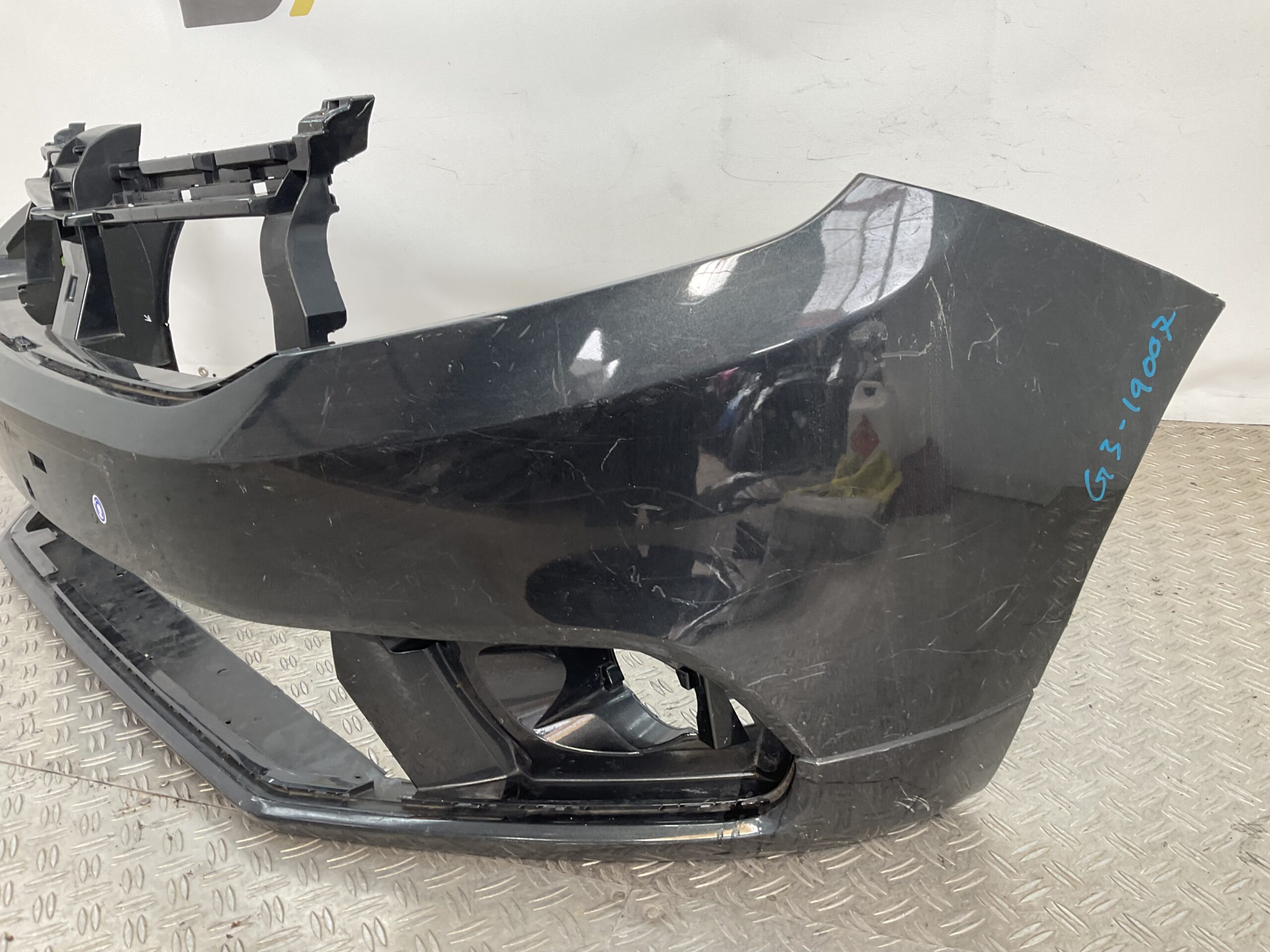 Bumper Dacia Sandero 17-20 6620223900R Voorbumper G3-19007