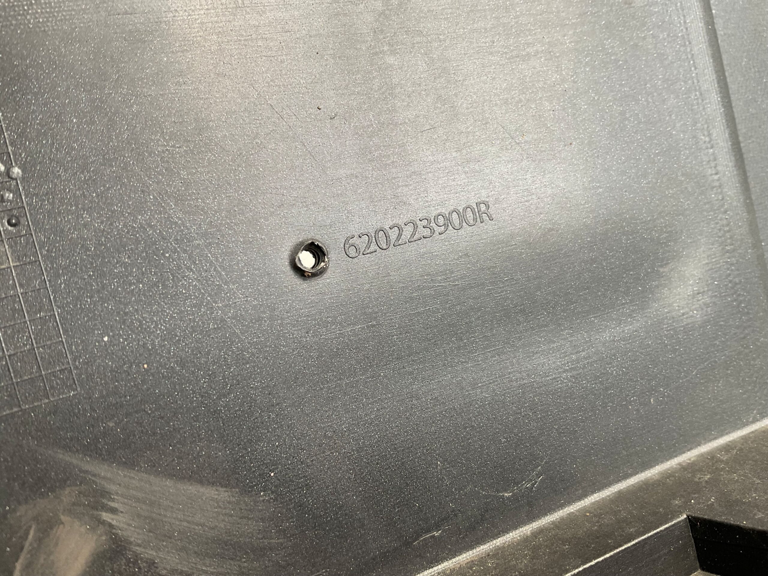 Bumper Dacia Sandero 17-20 6620223900R Voorbumper G3-19007