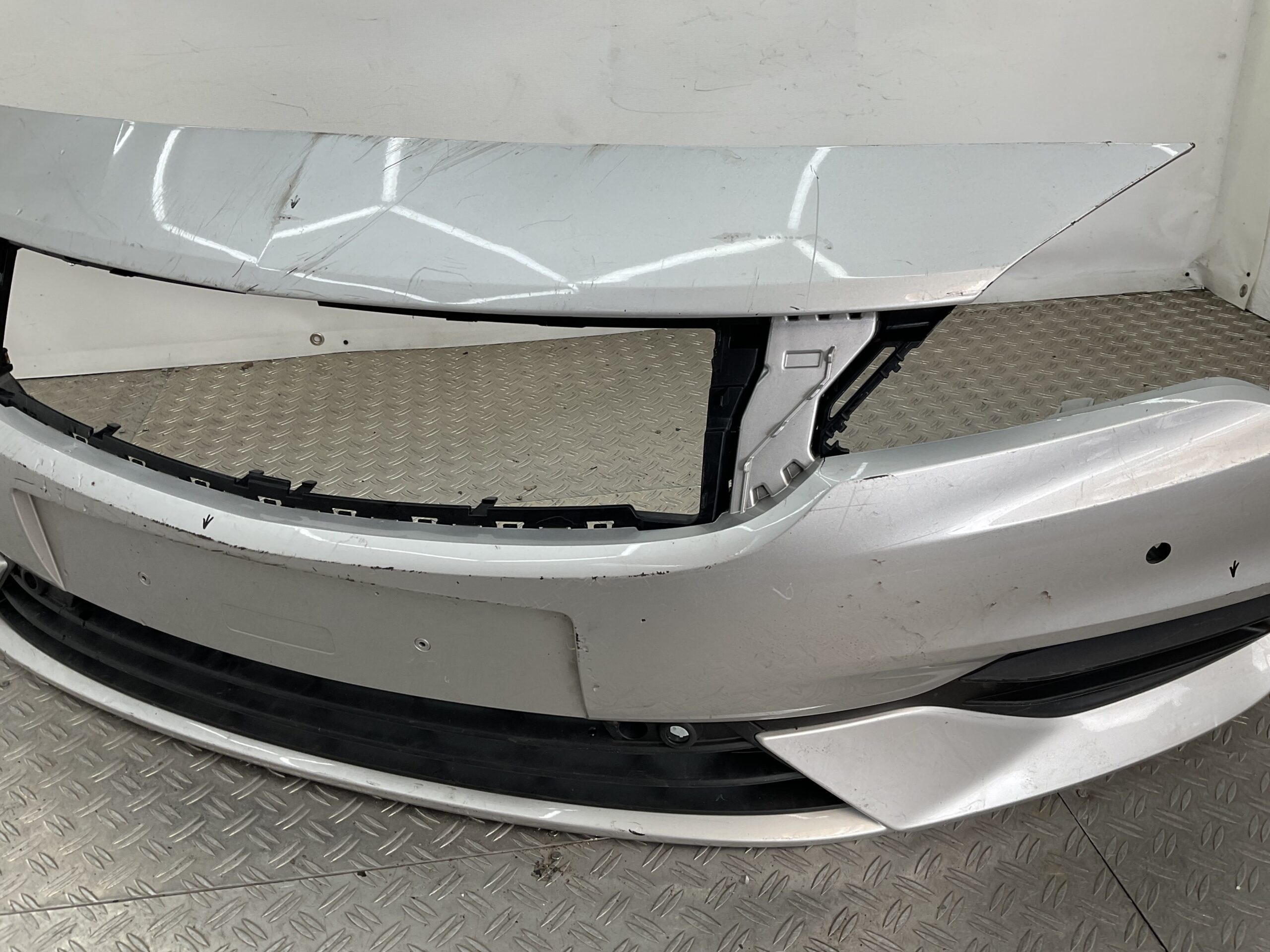 Bumper Opel Astra K 6xpdc Facelift 18-21 39130492 Voorbumper i9-19030