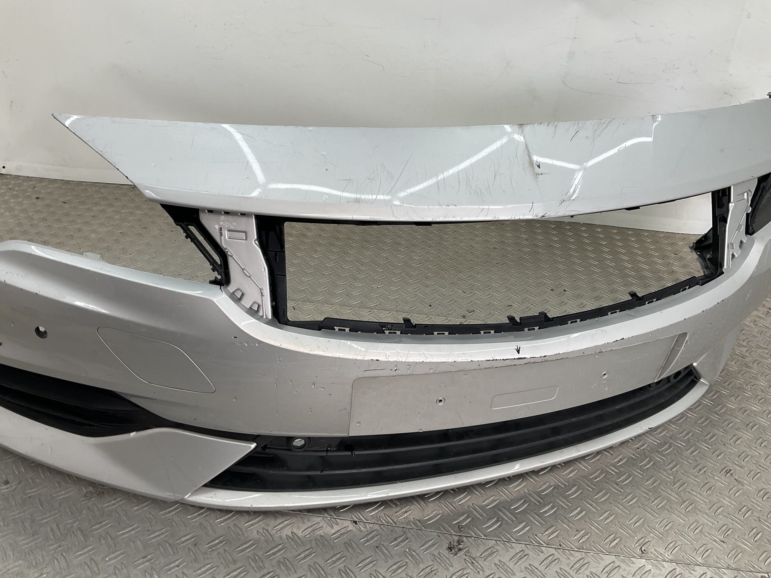 Bumper Opel Astra K 6xpdc Facelift 18-21 39130492 Voorbumper i9-19030