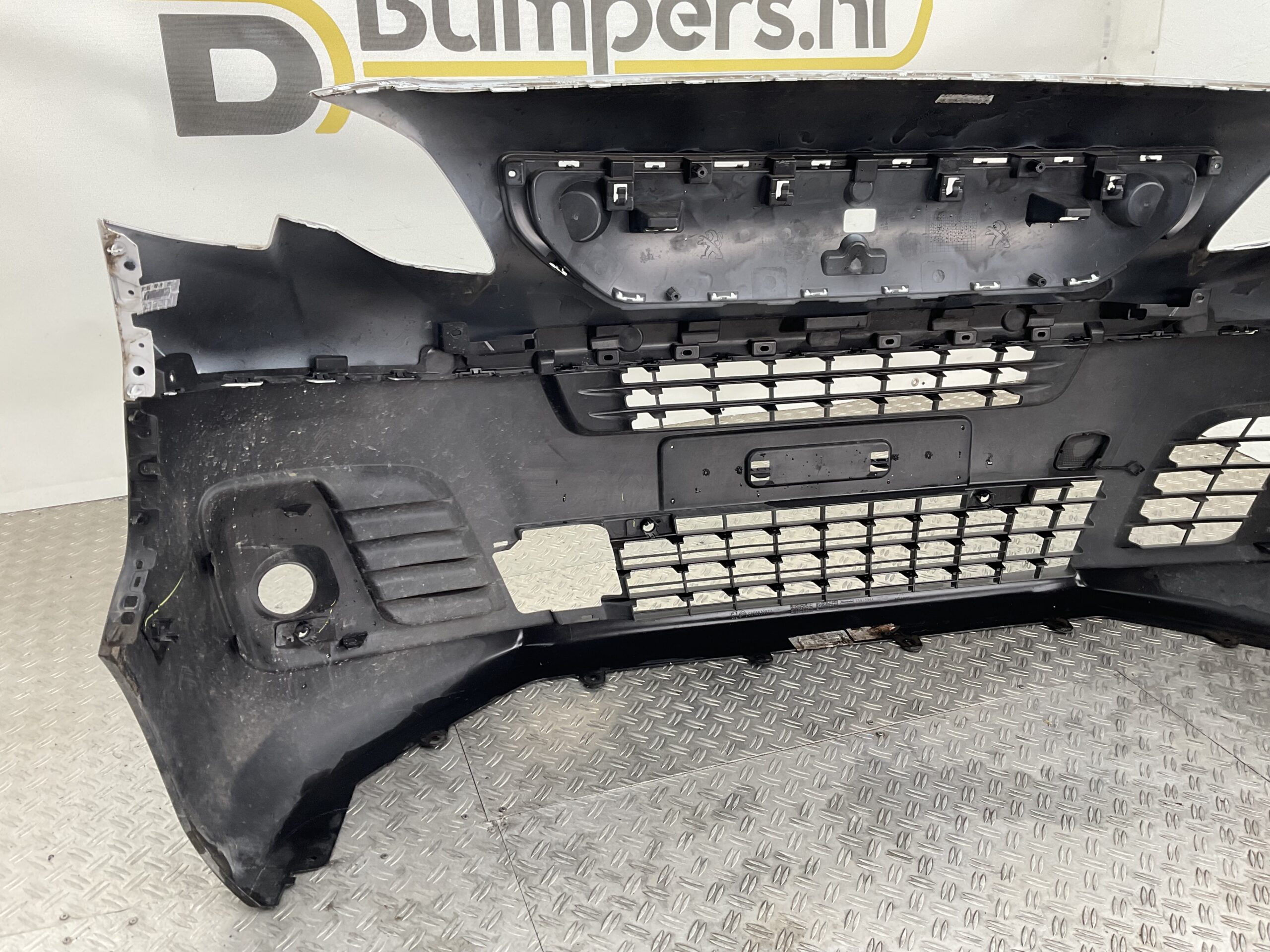 Bumper Peugeot Expert Citroen Jumpy 18-23 9808639977 Voorbumper J5-18125