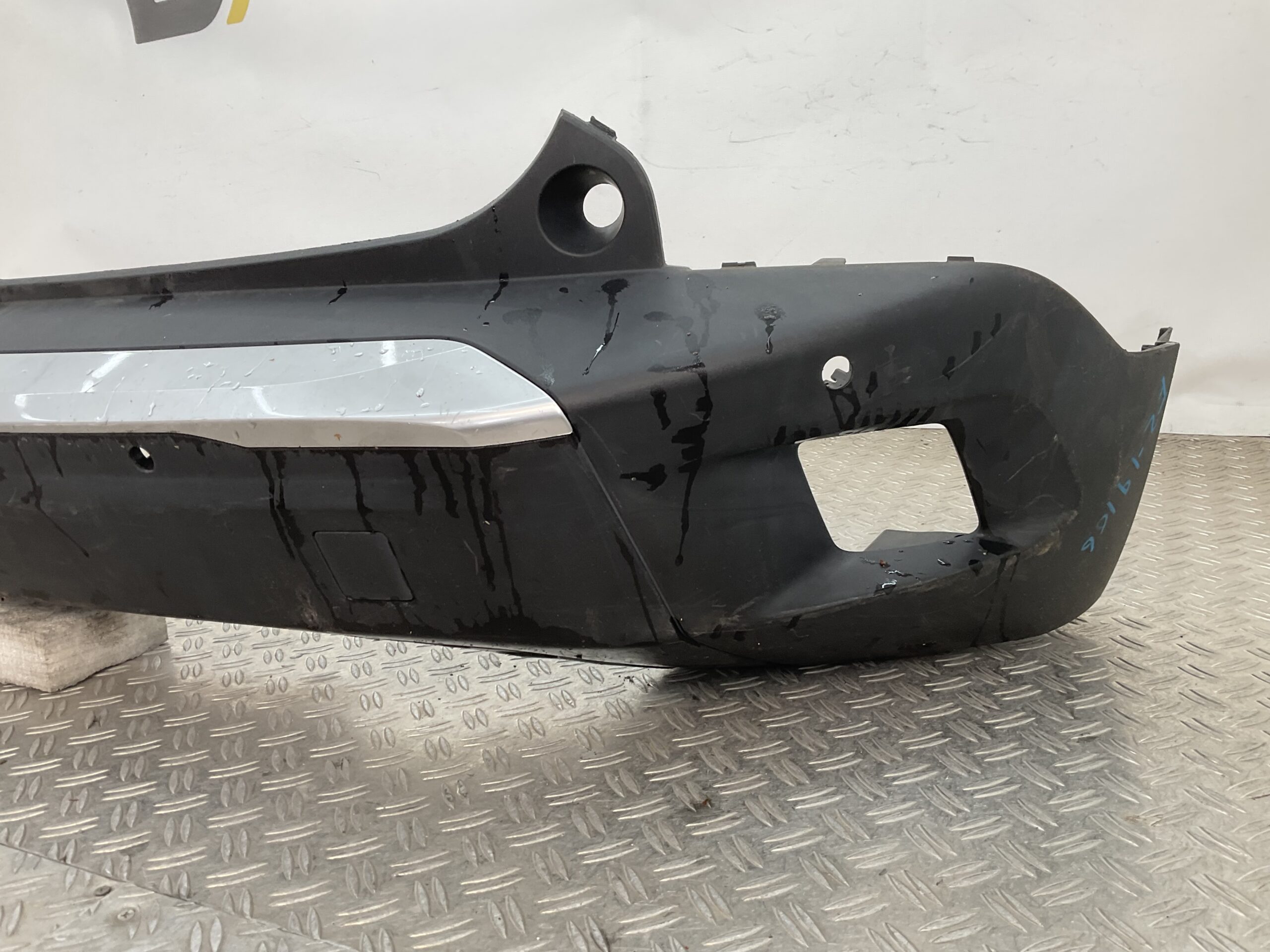 Bumper Peugeot 2008 II 19-23 9825844480 Achterbumper F2-19106