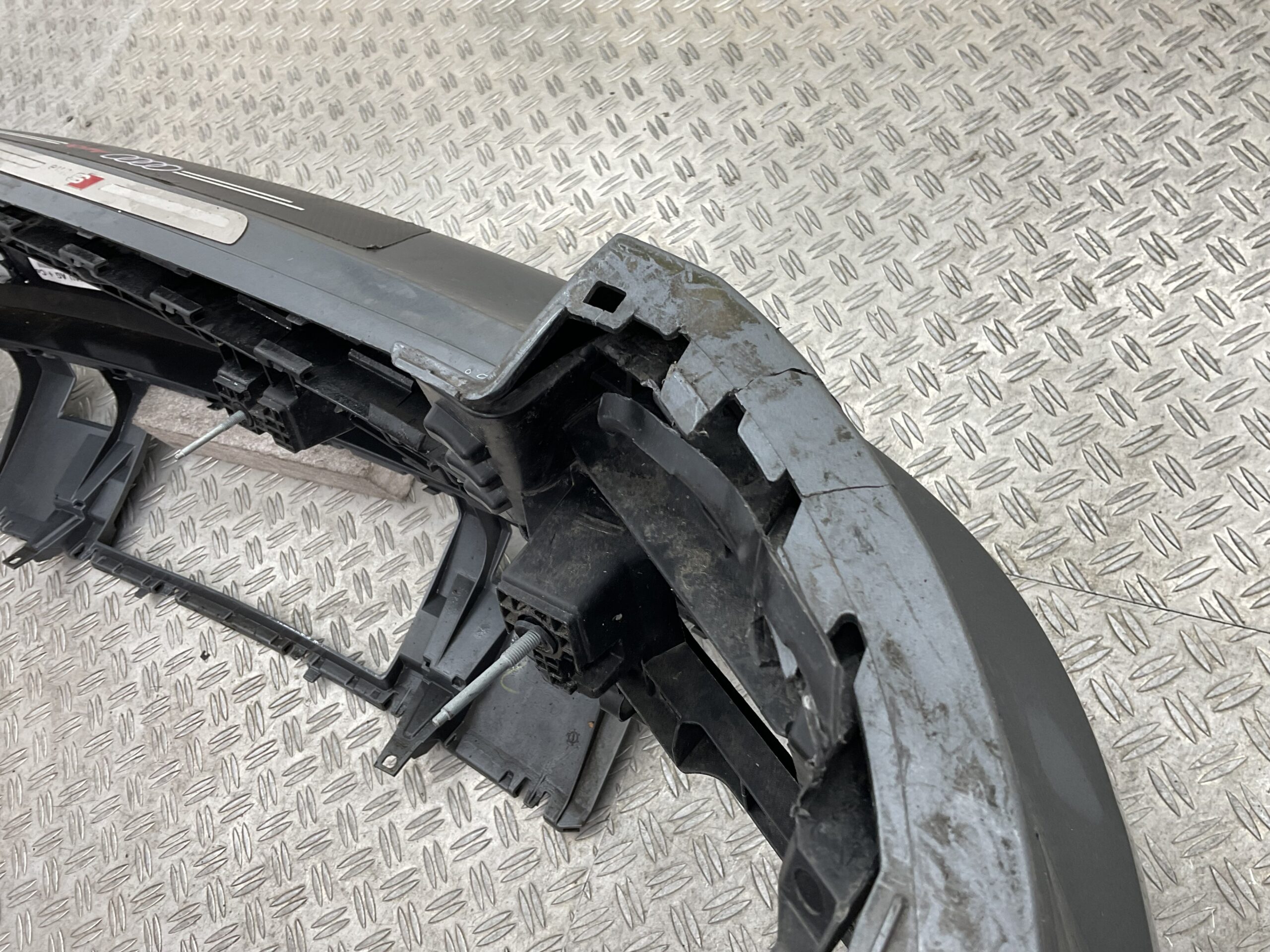 Bumper Audi A3 8V Sportback 12-18 8V4807511 Achterbumper F3-18252